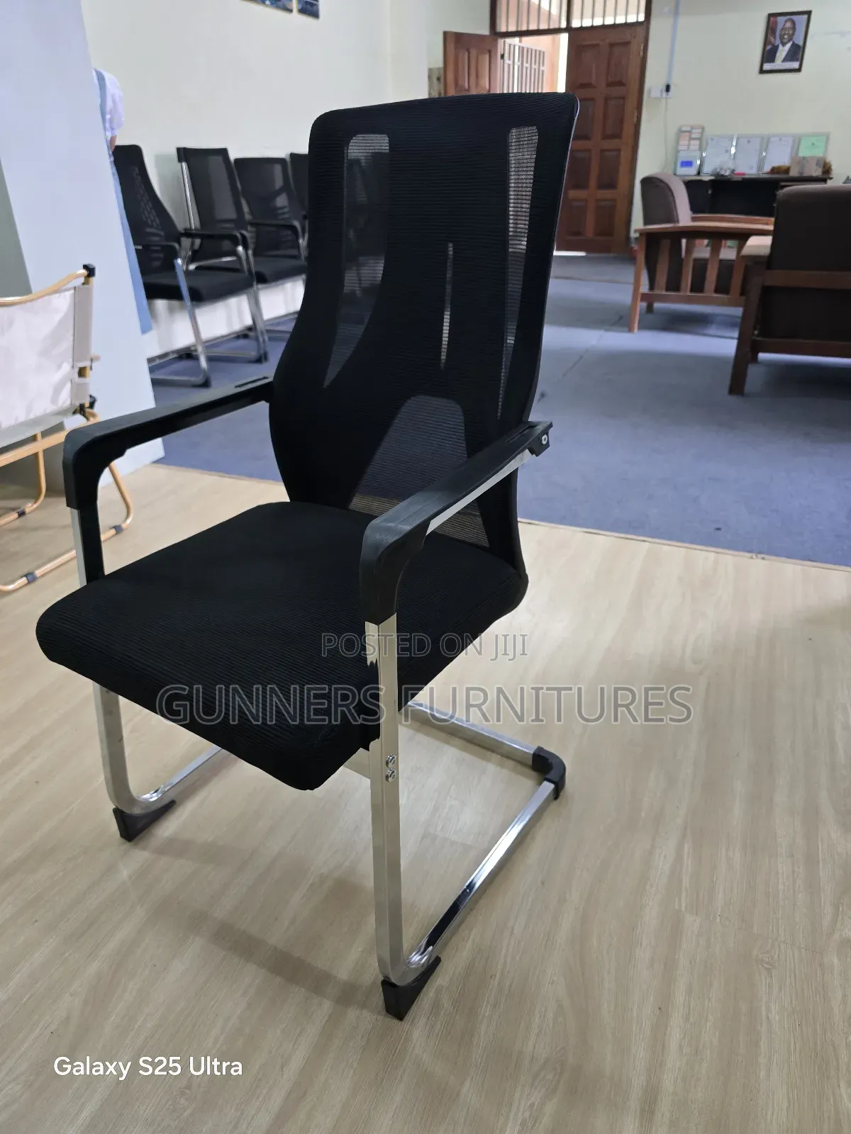 Visitors Chairs Black