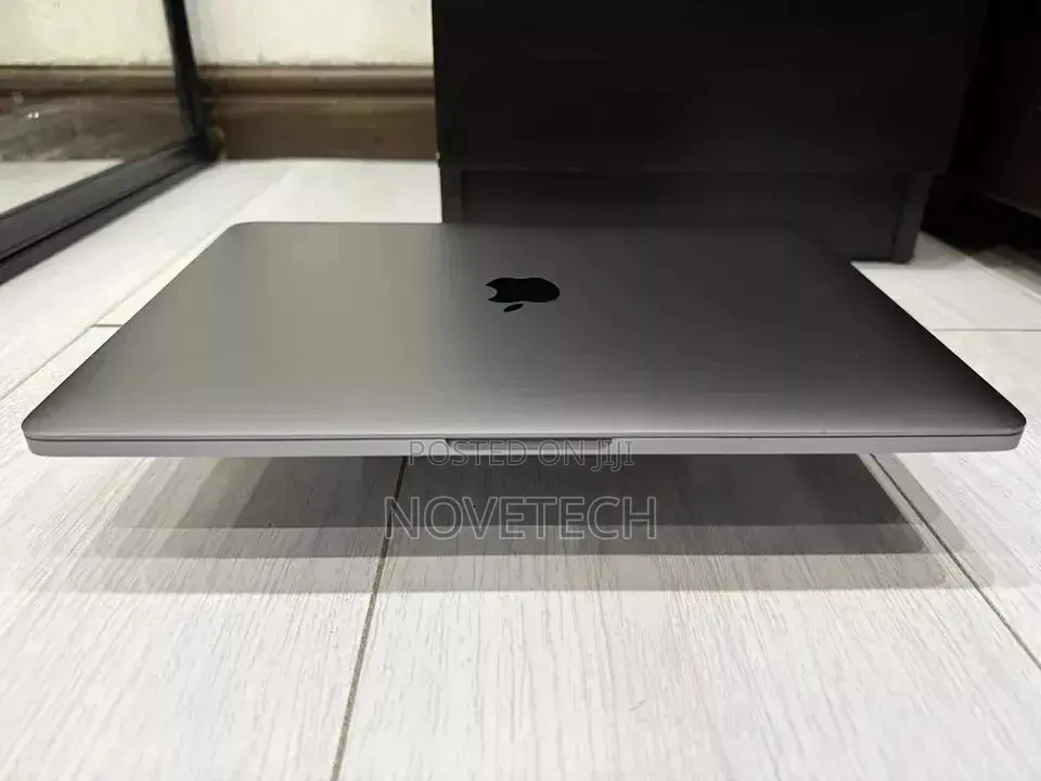 Laptop Apple MacBook Pro 2019 16GB Intel Core I7 SSD 256GB