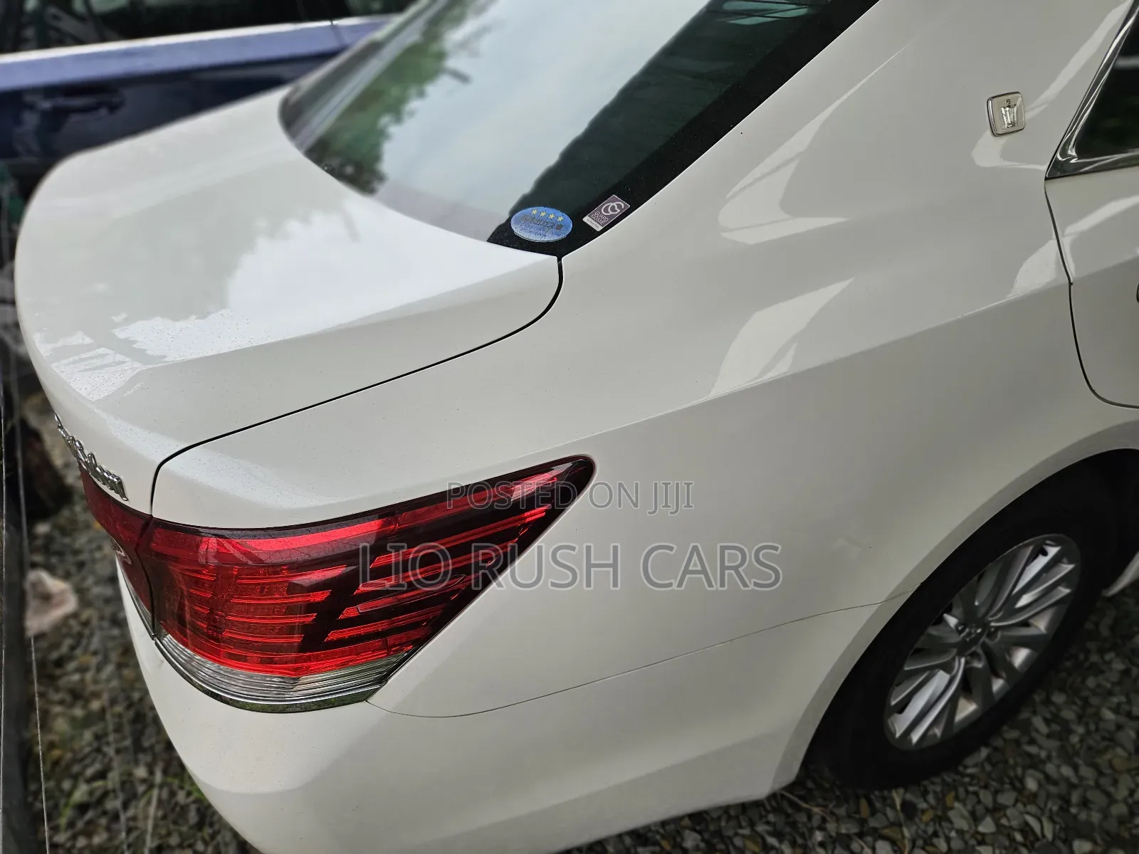 Toyota Crown 2018 White