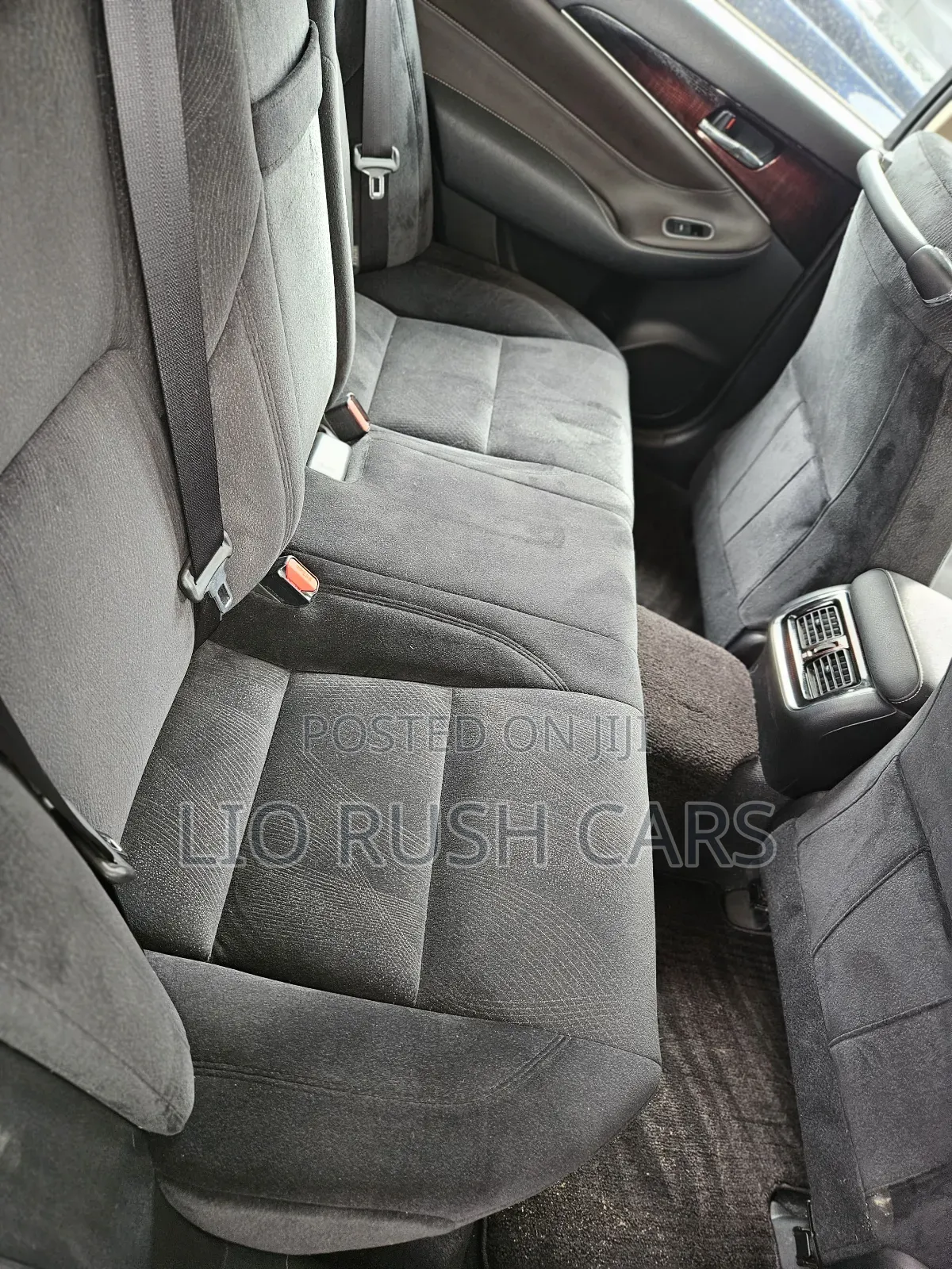 Toyota Crown 2018 White