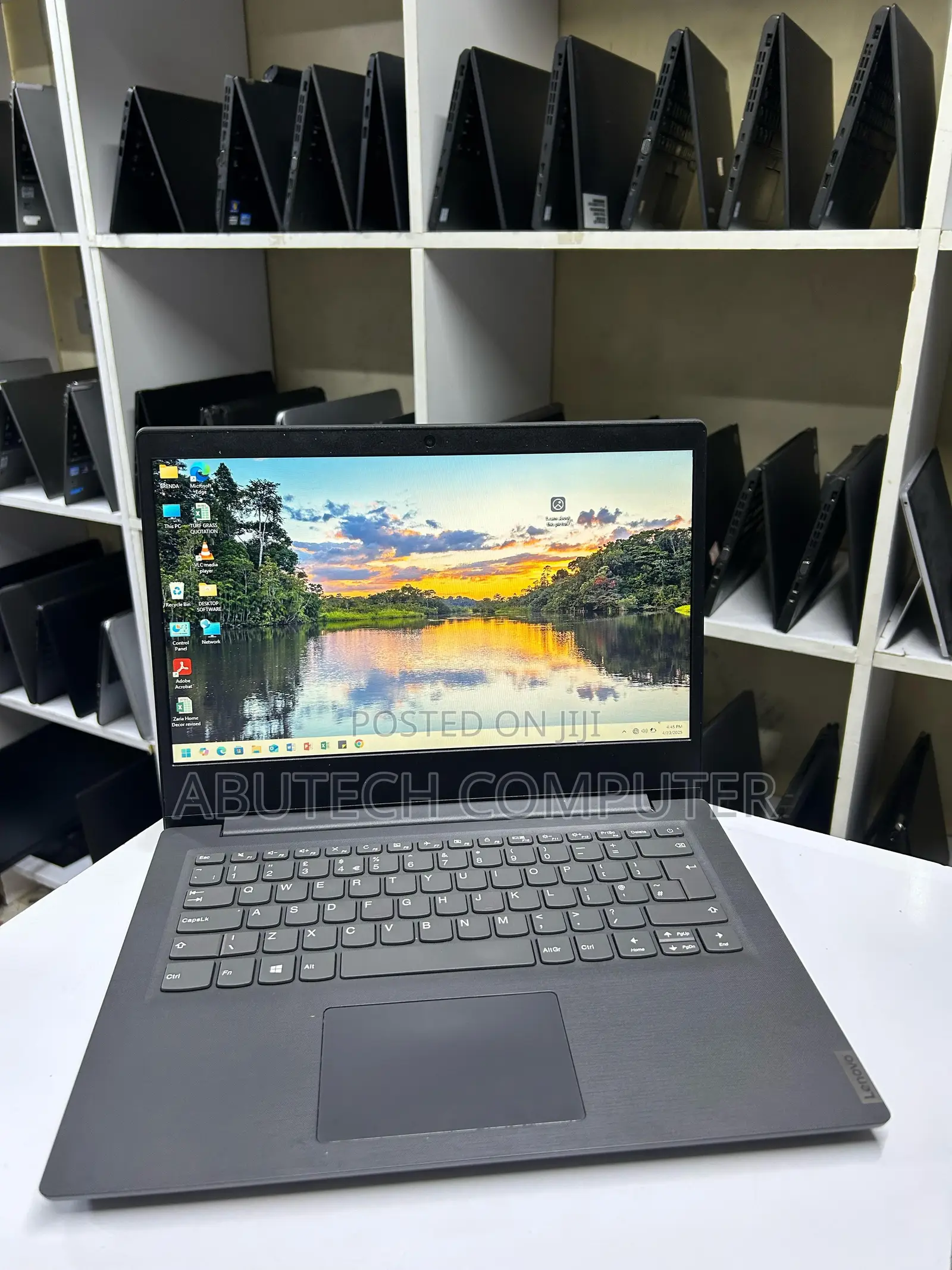 Laptop Lenovo Ideapad V14 IGL 8GB AMD SSD 256GB