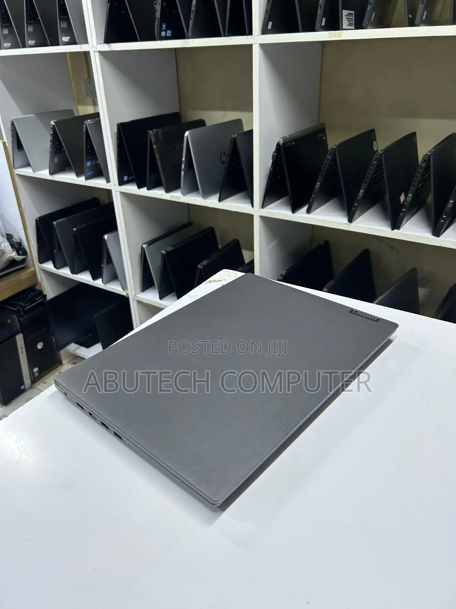 Laptop Lenovo Ideapad V14 IGL 8GB AMD SSD 256GB
