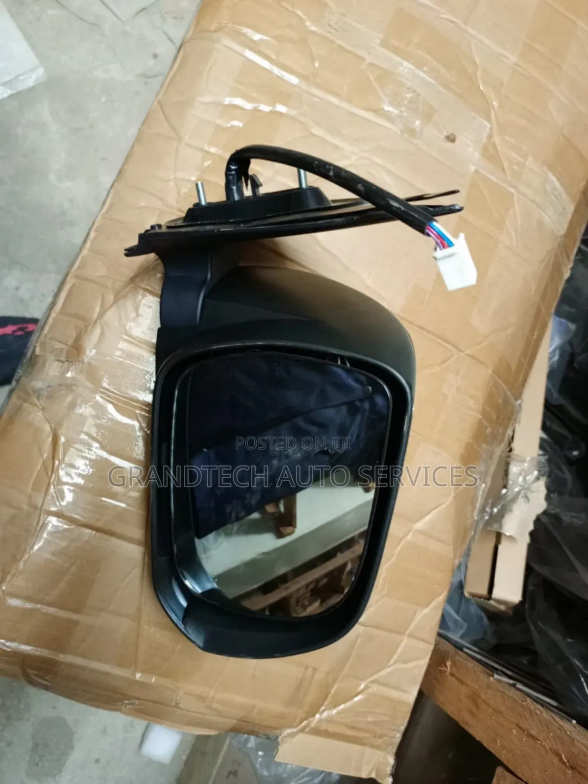Hilux Vigo 7 Wires Black Side Mirror