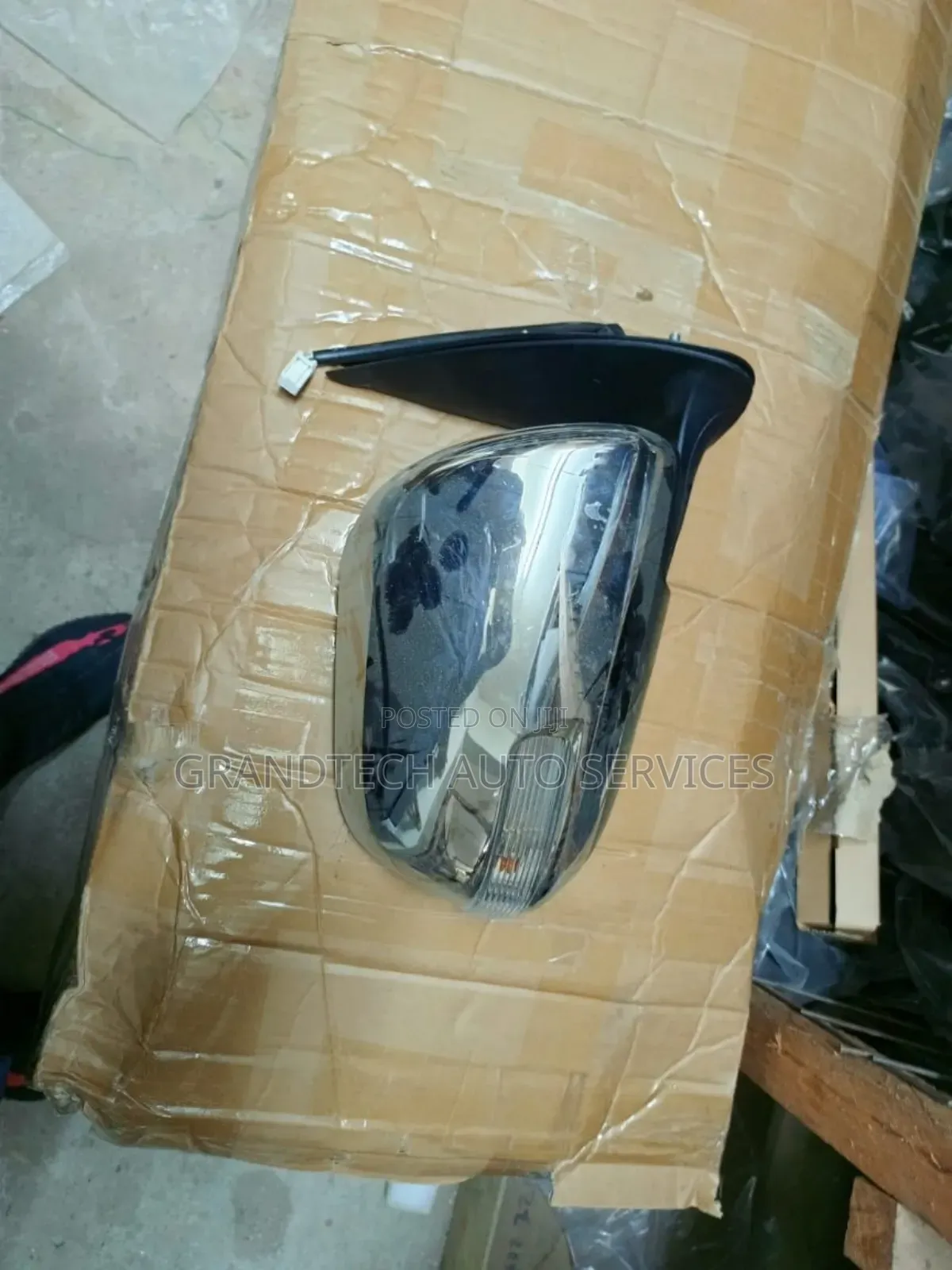 Toyota Hilux Vigo 7 Wires Chrome Side Mirror