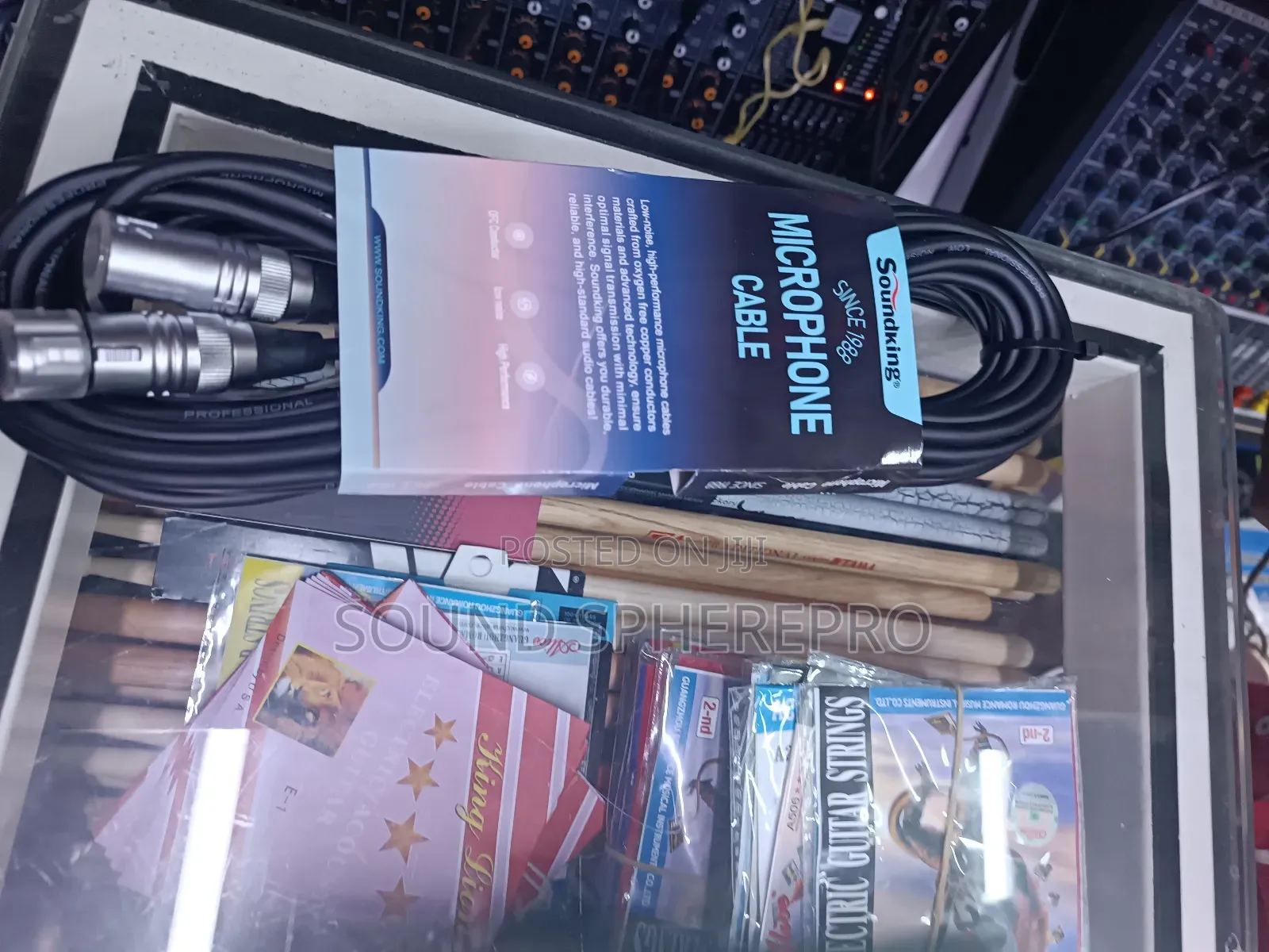 Soundking 10mtrs Male-female Signal Cable