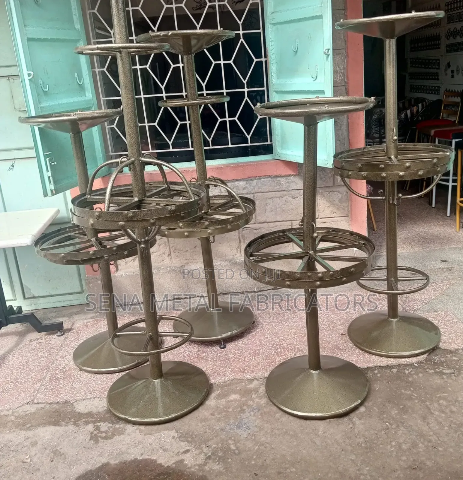 Ready-Made Restaurant Leg Stand With Powdercoating Finish