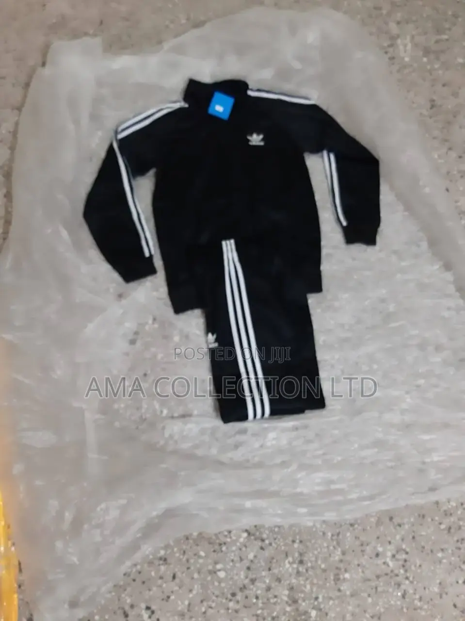 Imported Tracksuits – Perfect for All Your Outdoor Needs