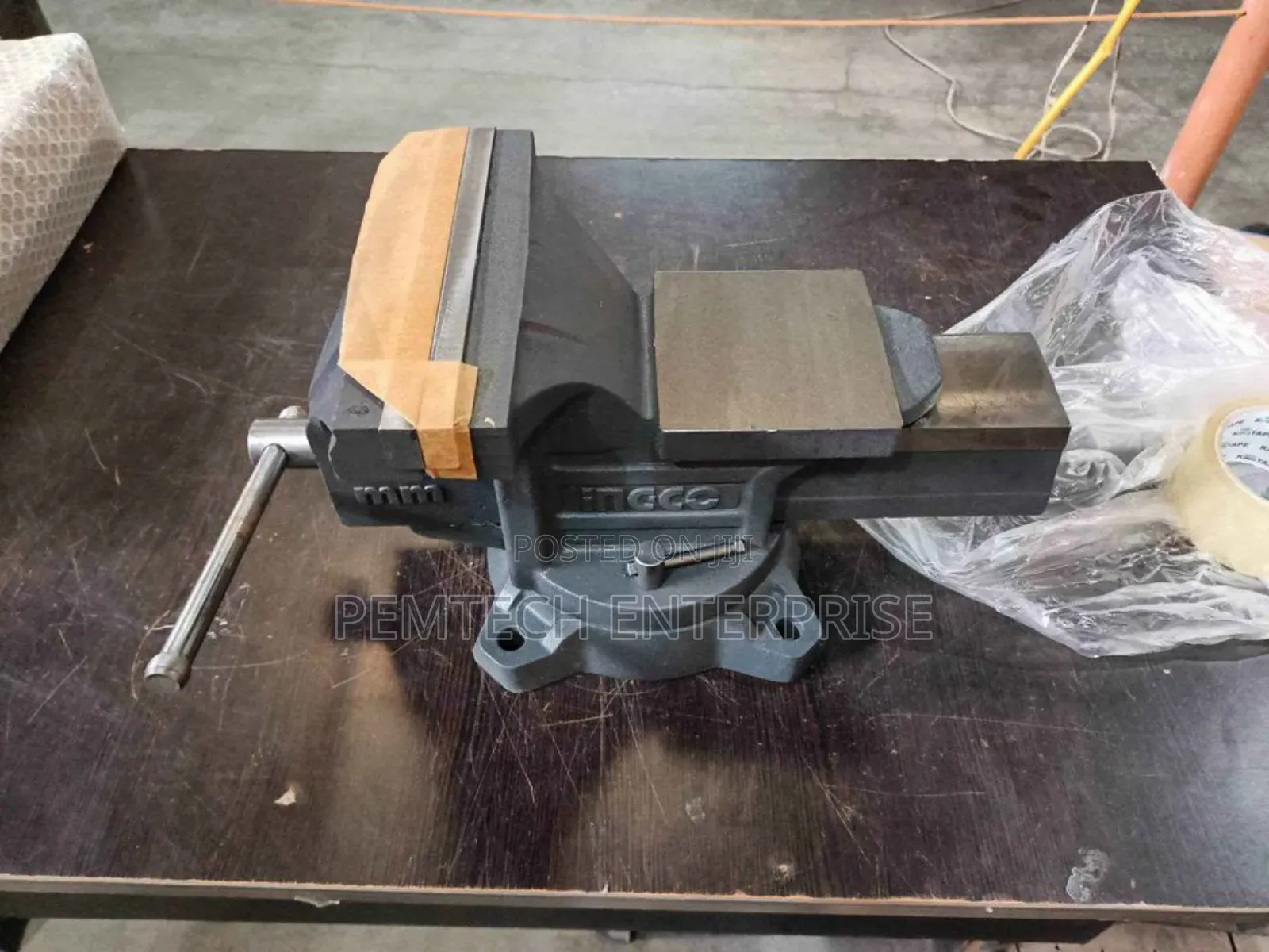 Heavy Duty 8" Ingco Bench Vice