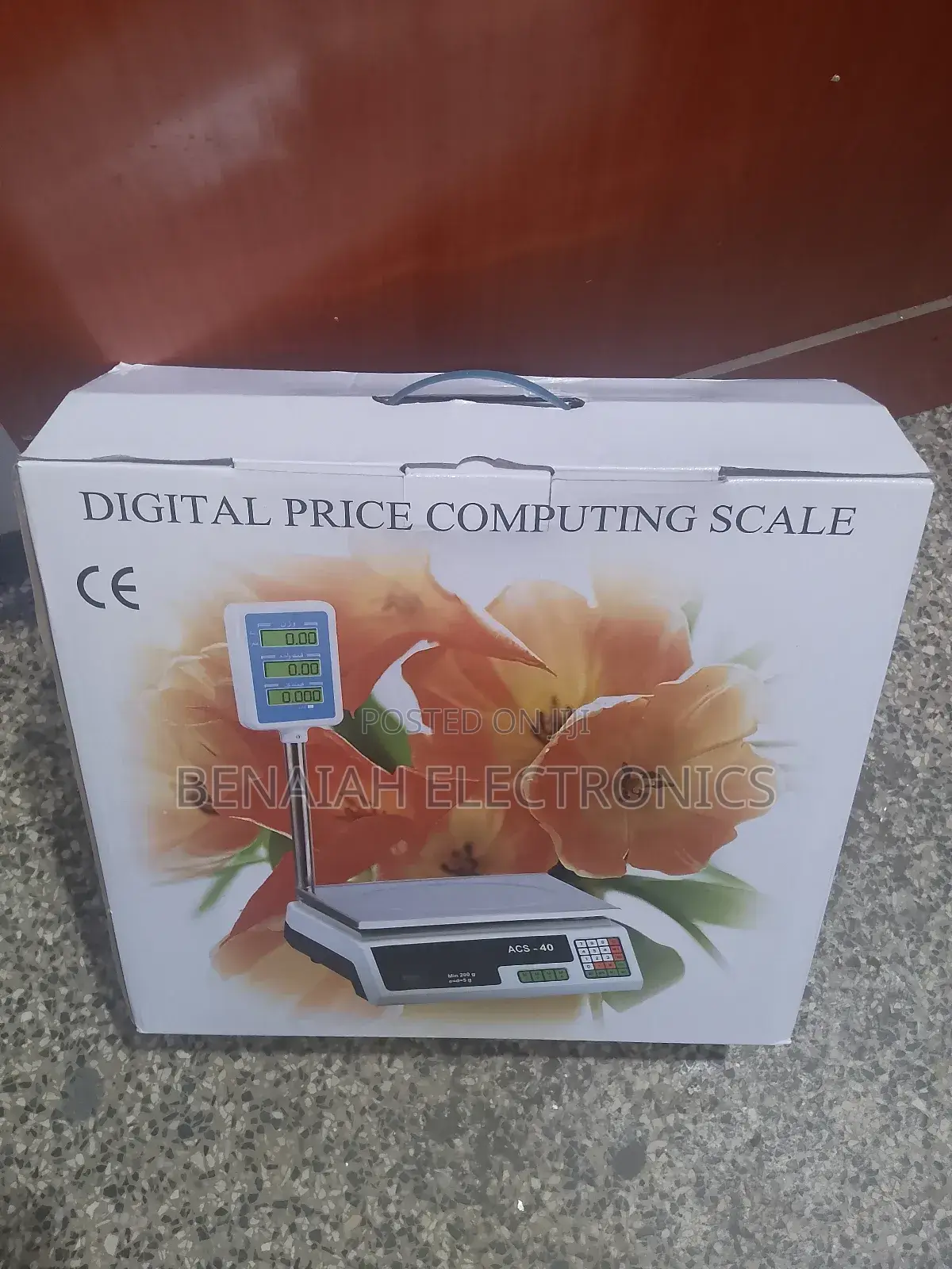 Digital Price Computing Electronic Scale. (Commercial)