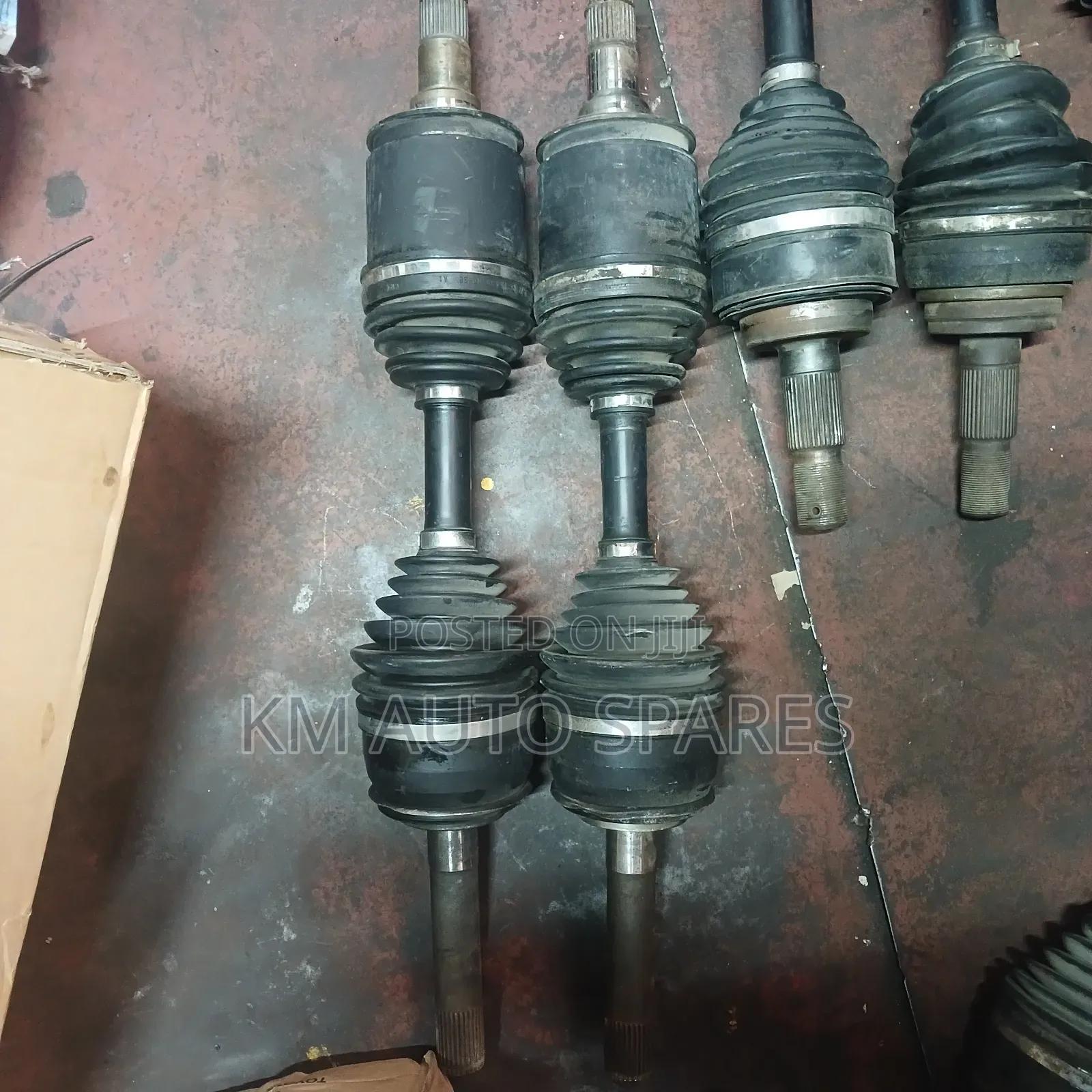 Toyota Land Cruiser V8 Drive Shaft.