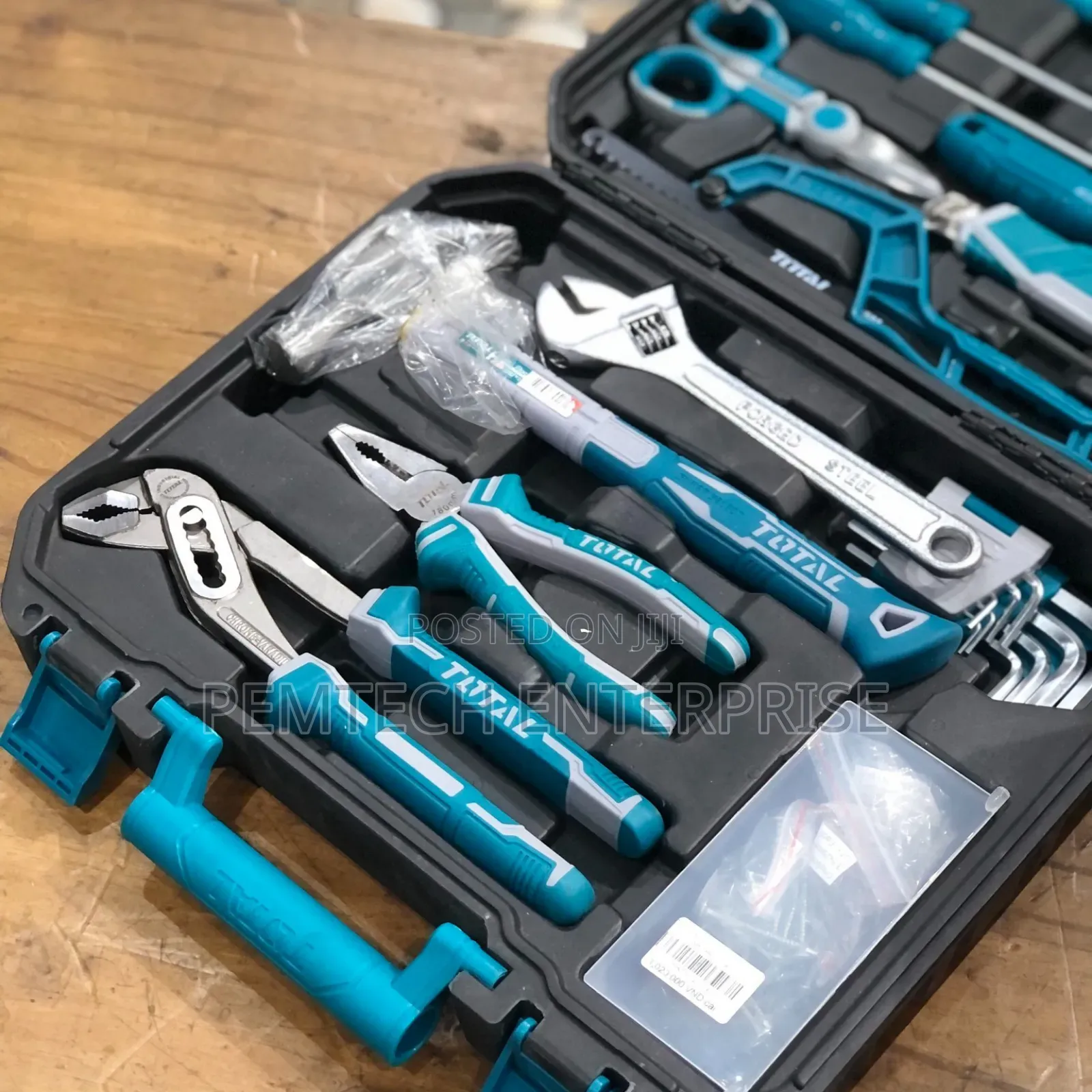 Set of 130 Total Tools Thkthp21306