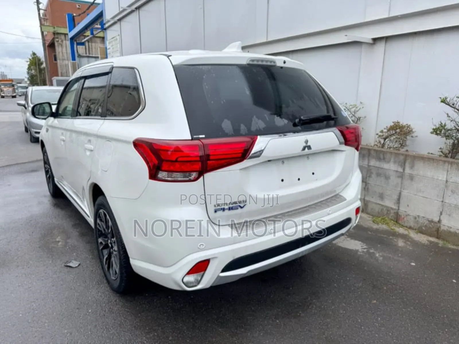 Mitsubishi Outlander 2018 Off white