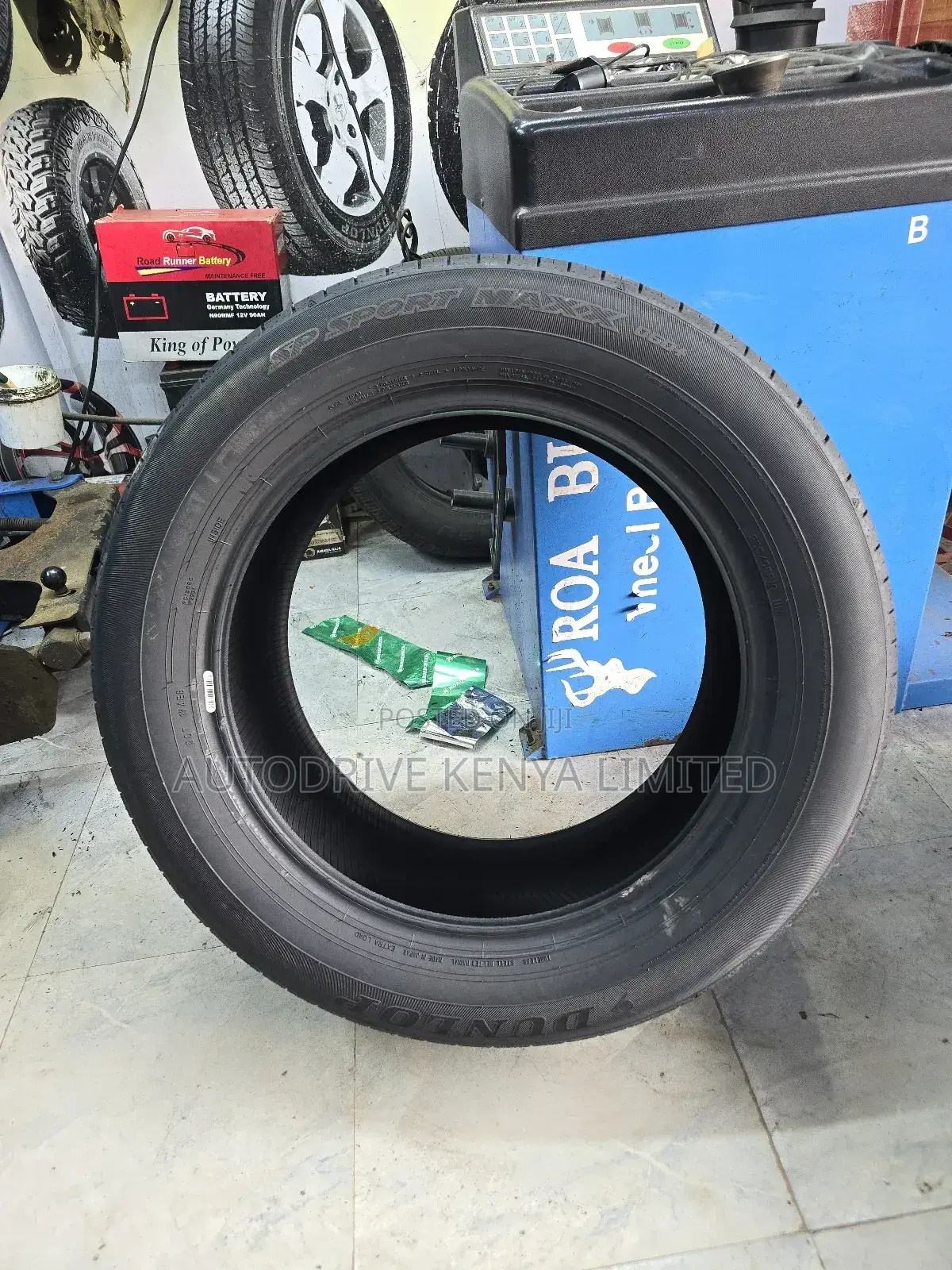 255/55r19 Dunlop Sport Tire