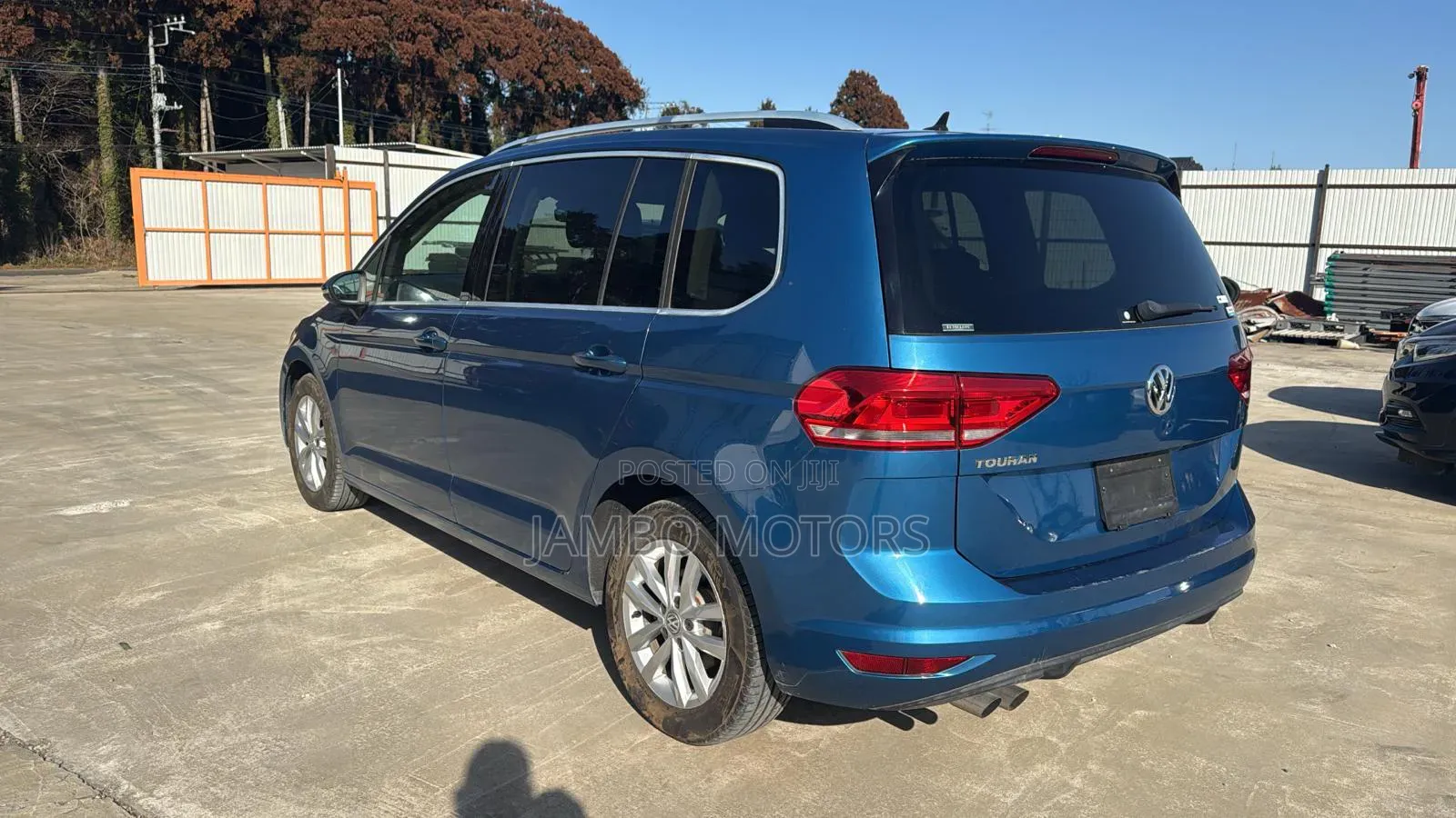 Volkswagen Touran 2019 Blue