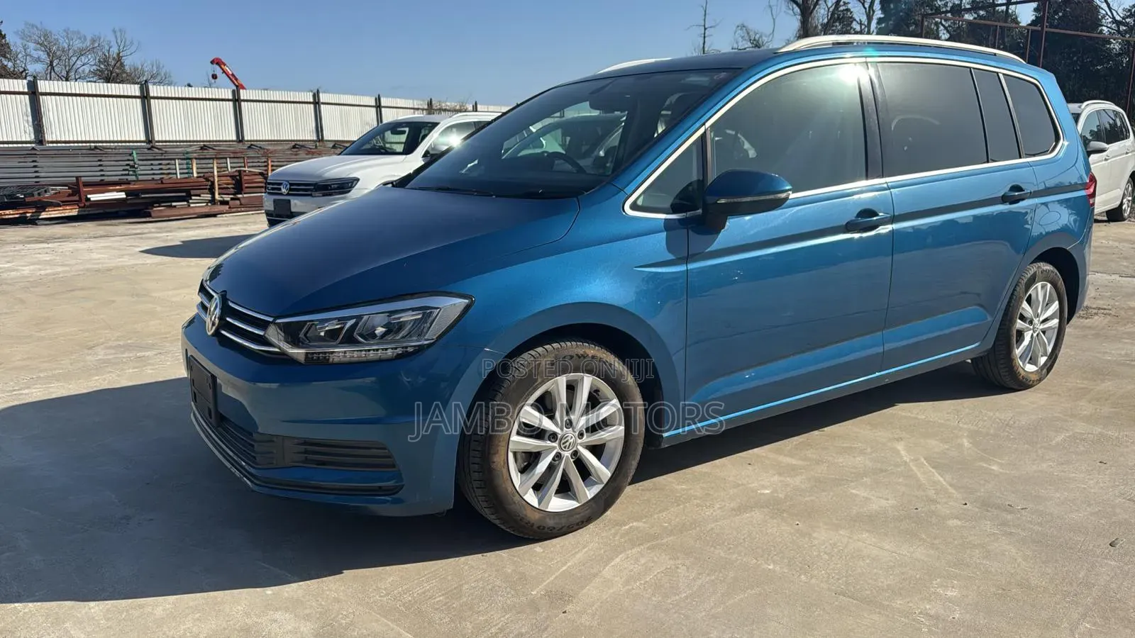 Volkswagen Touran 2019 Blue