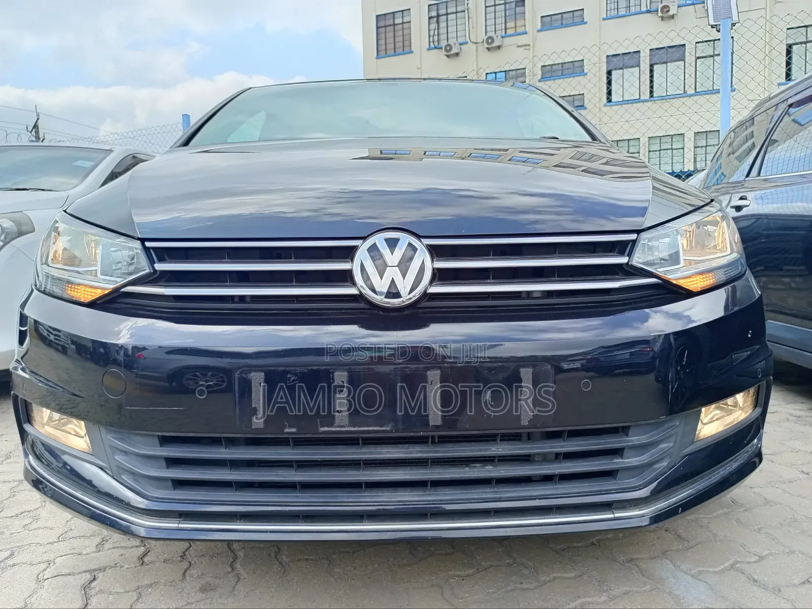 Volkswagen Touran 2018 Black
