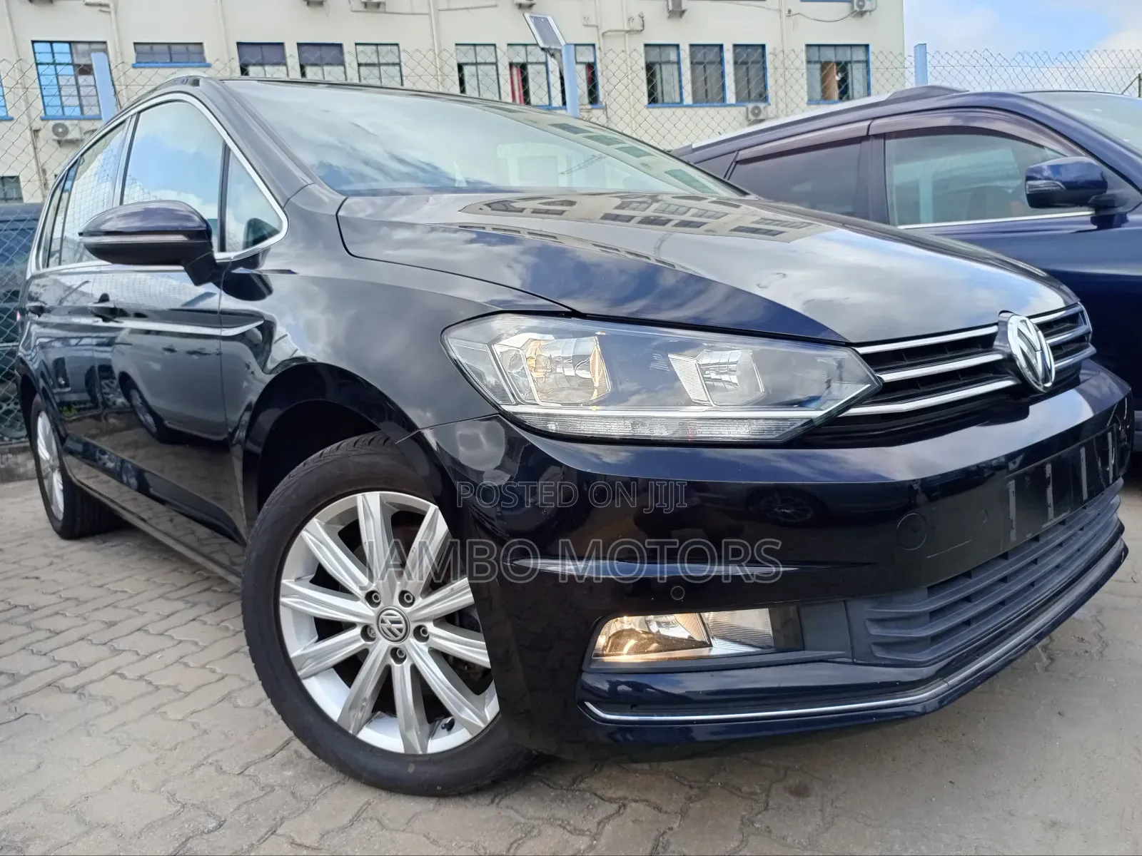 Volkswagen Touran 2018 Black