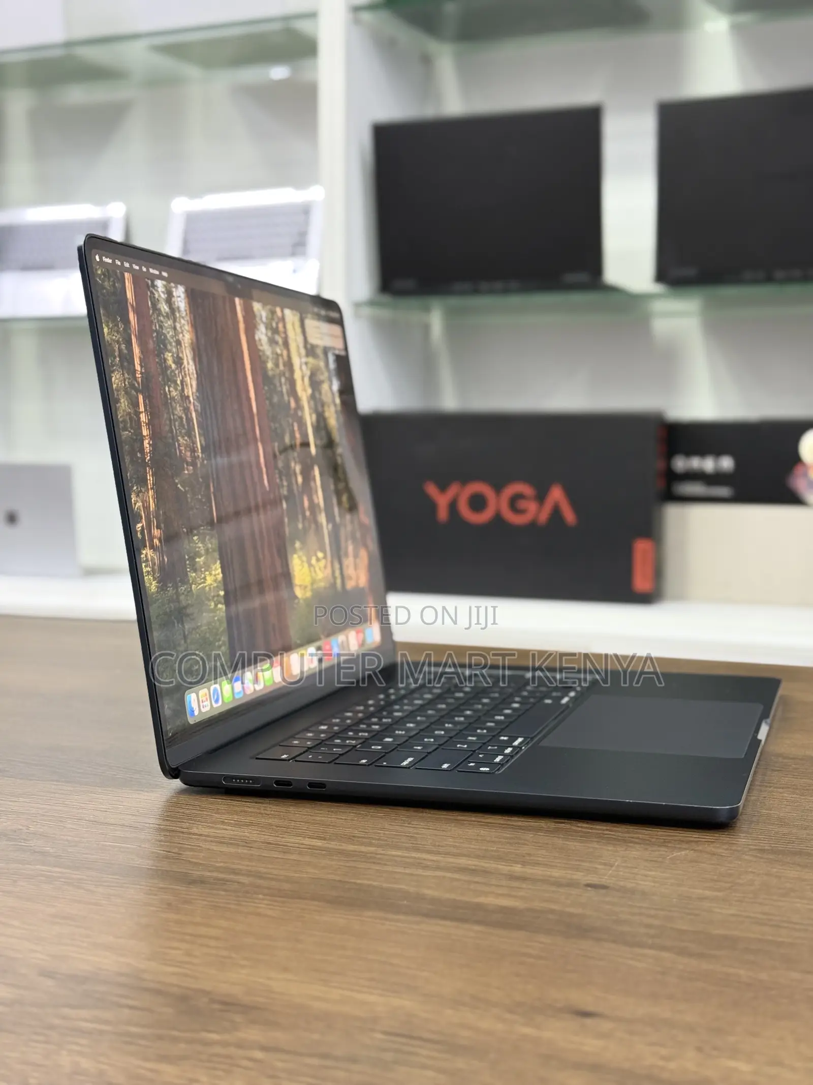 Laptop Apple MacBook Air 2022 M2 8GB Apple M2 SSD 256GB