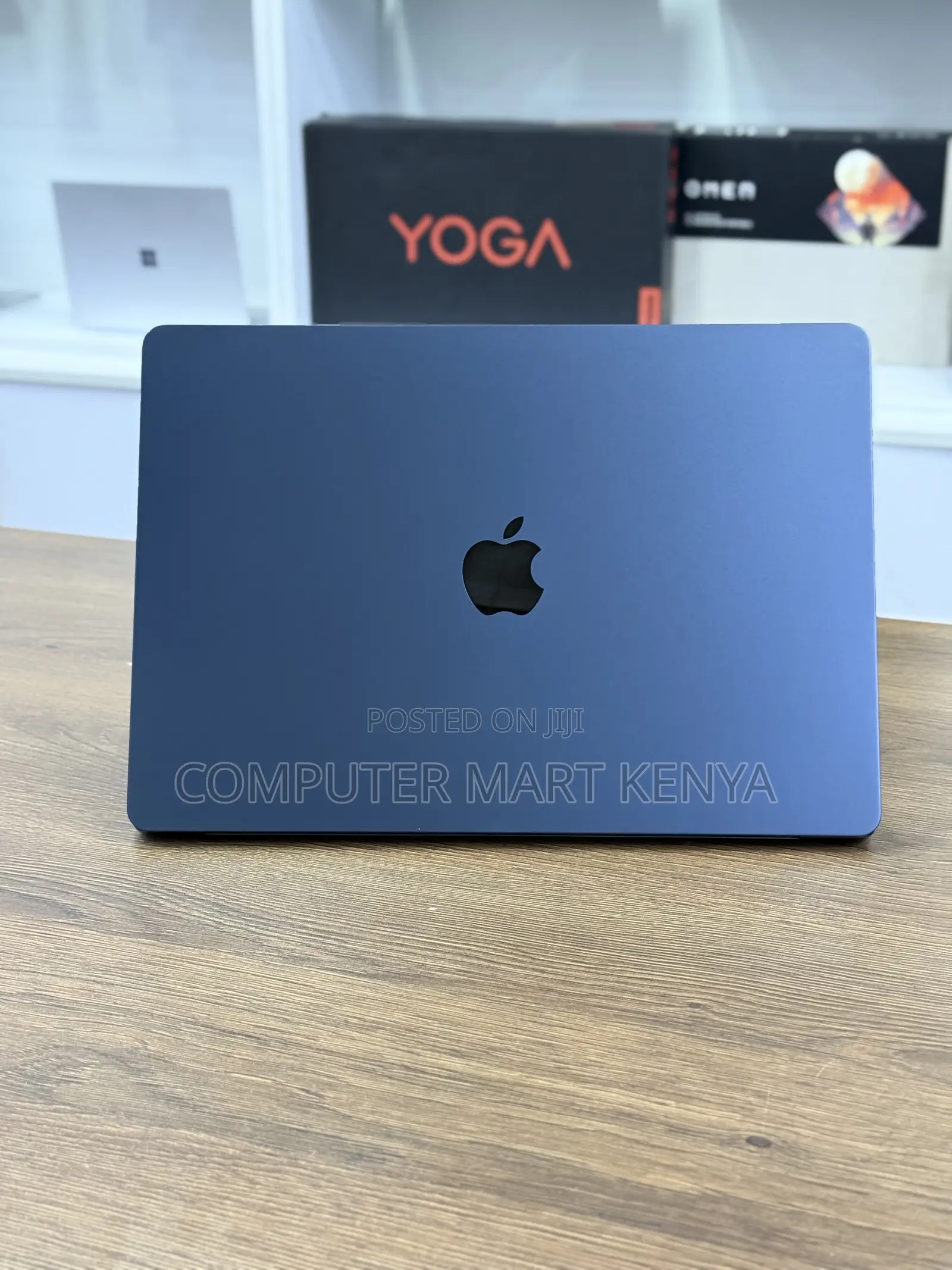 Laptop Apple MacBook Air 2022 M2 8GB Apple M2 SSD 256GB