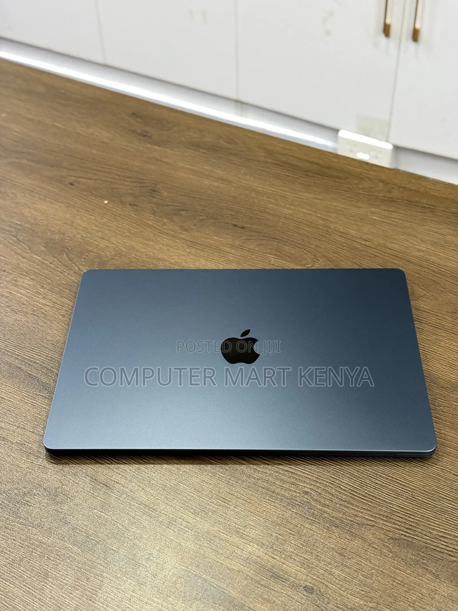 Laptop Apple MacBook Air 2022 M2 8GB Apple M2 SSD 256GB