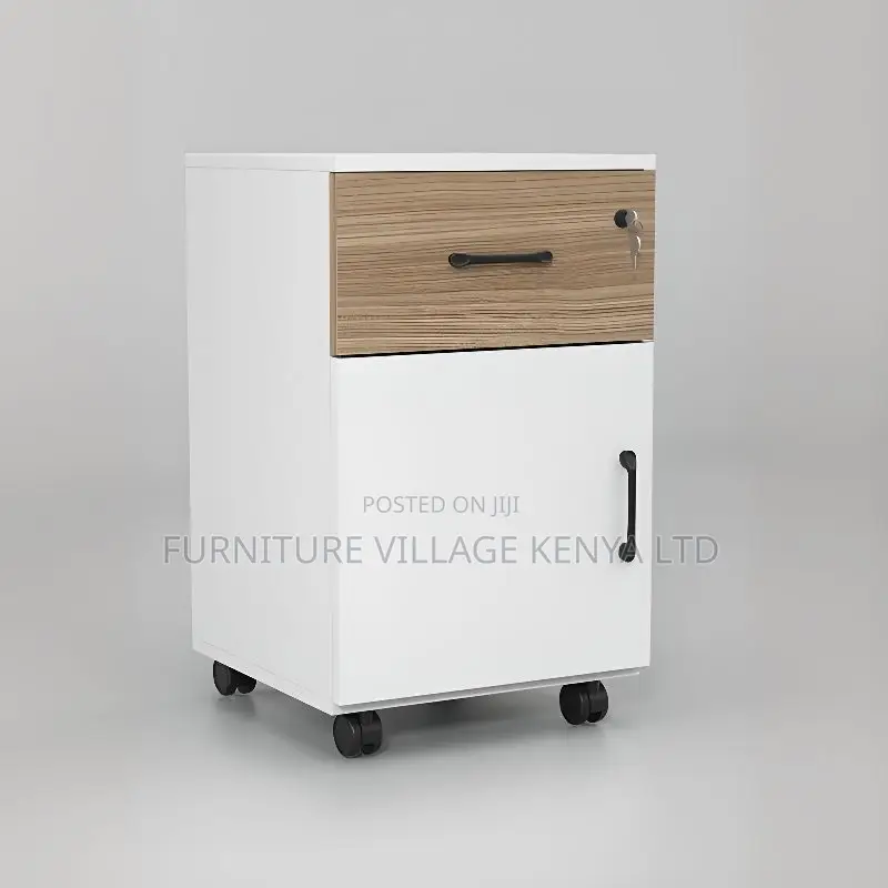 Office Furniture:4-Person Collaborative Office Desk Unit