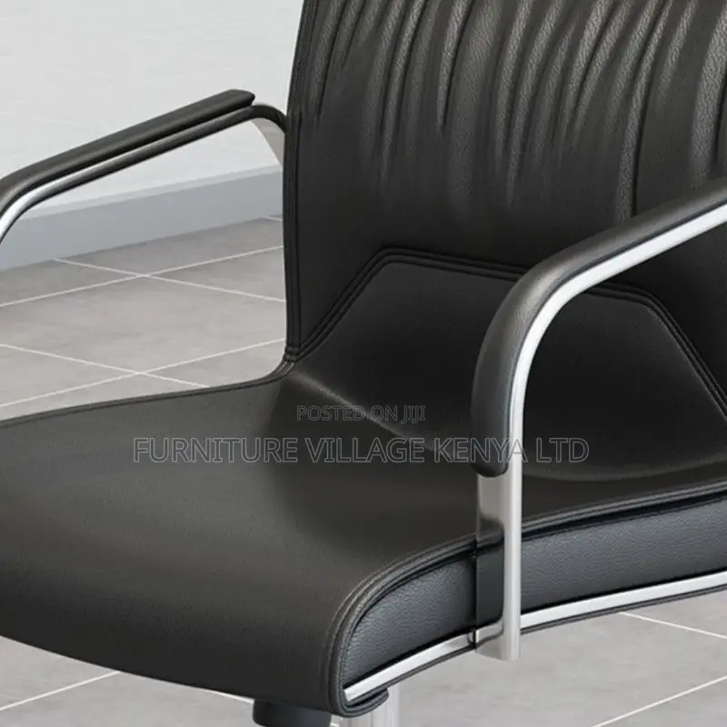 Office Chair: Efficient Leather Boardroom Office Chair