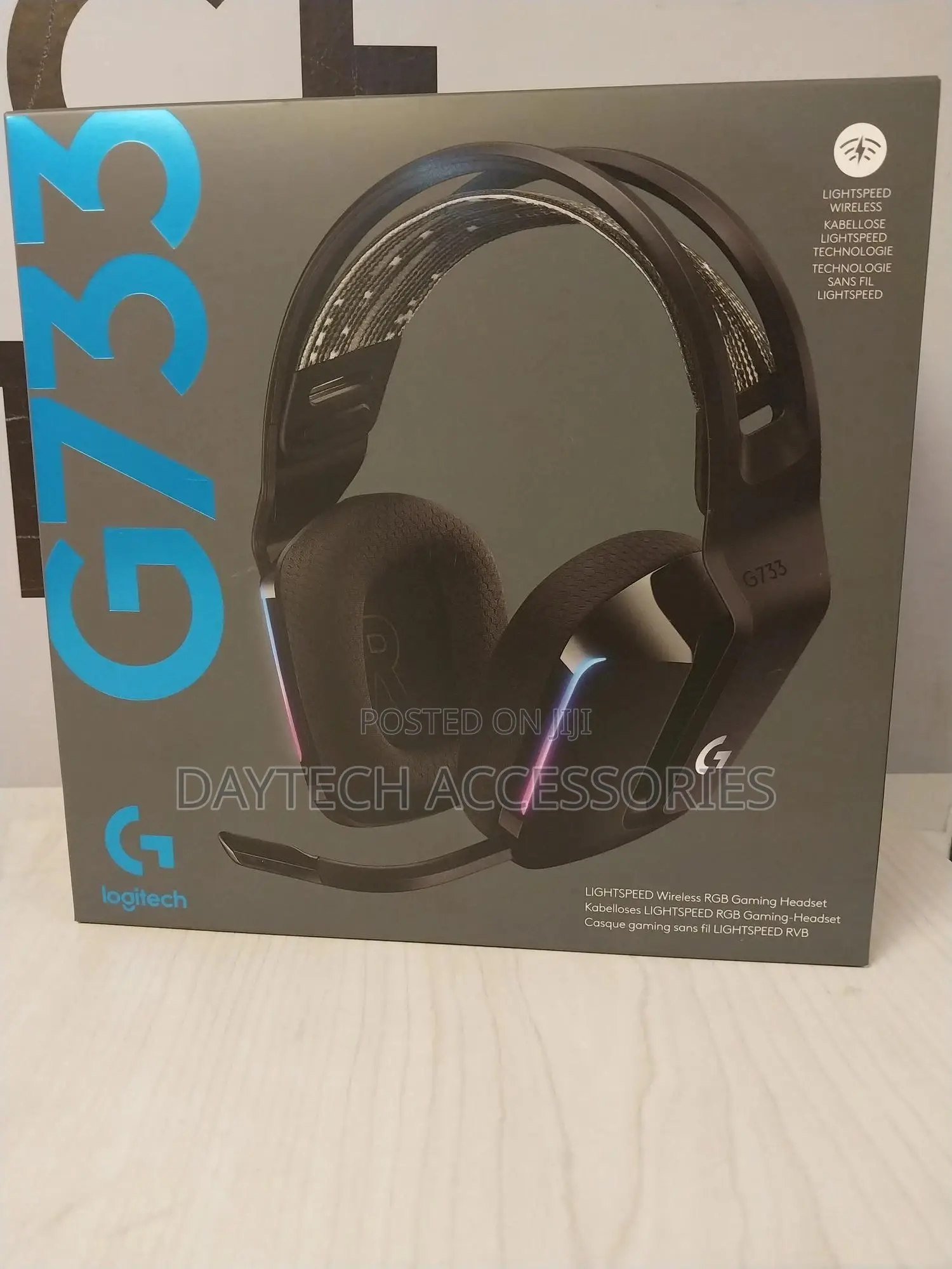 Logitech G733 Lightspeed Wireless RGB Gaming Headset
