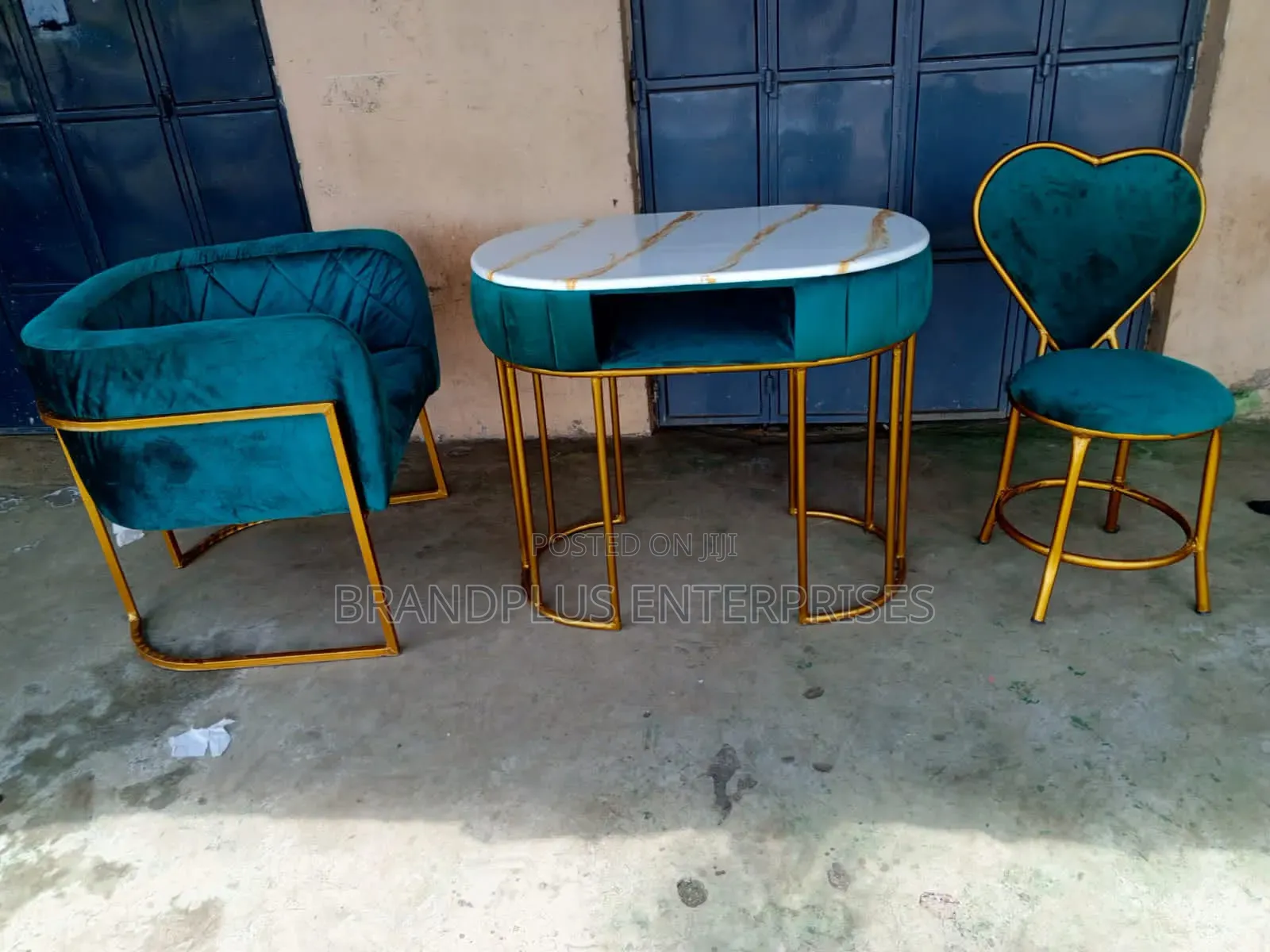 Manicure Table Set With 2 Seats