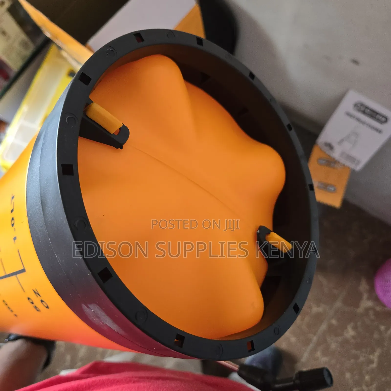 Garden Sprayer 8 Litre Pressure Sprayer Fumigation Bottle Knapsack