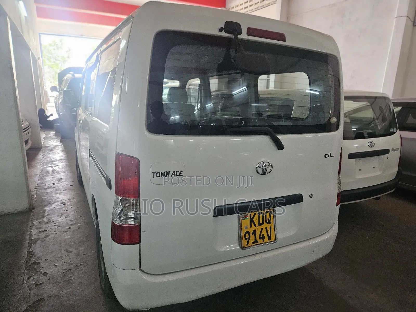 Toyota TownAce 2017 White