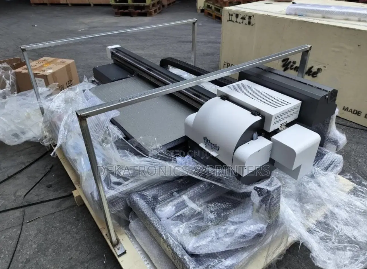 60cm by 90cm Uv Flatbed Printer With 3pcs Epson Tx800 Heads