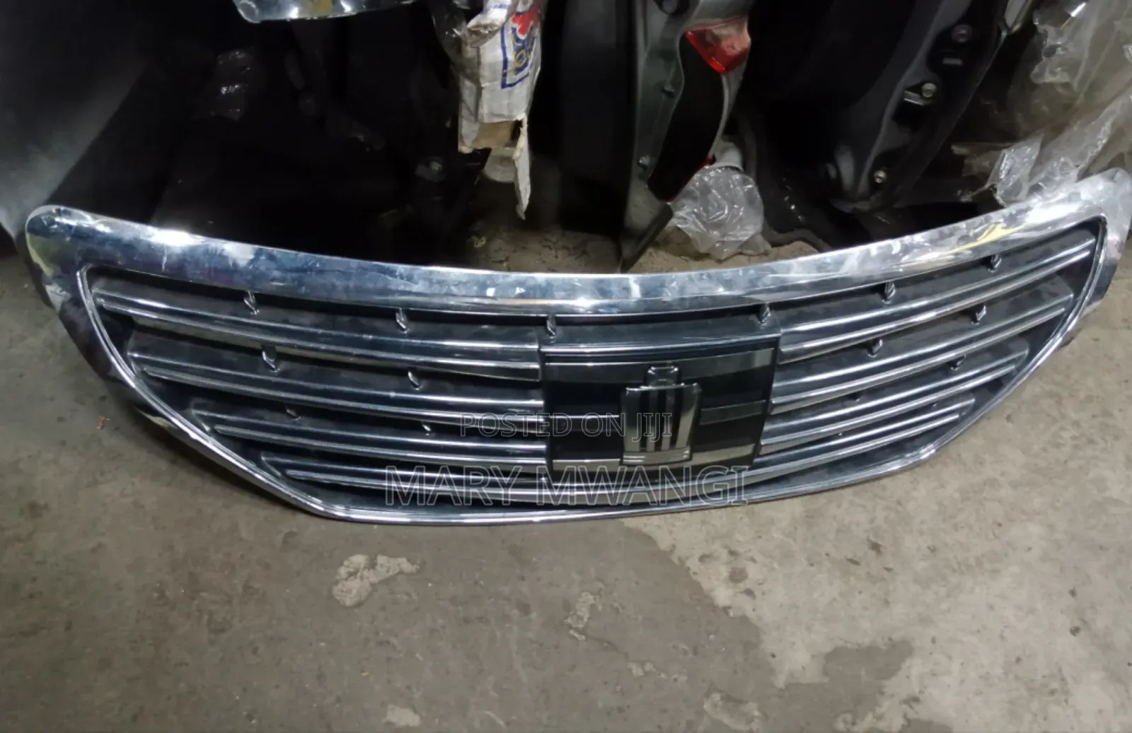 Ex Japan Royal Crown 2012 Grill Hybrid