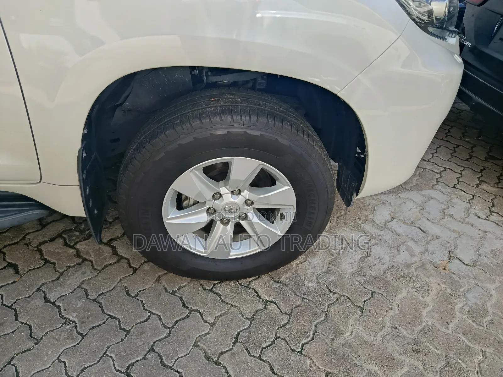 Toyota Land Cruiser Prado 2018 White
