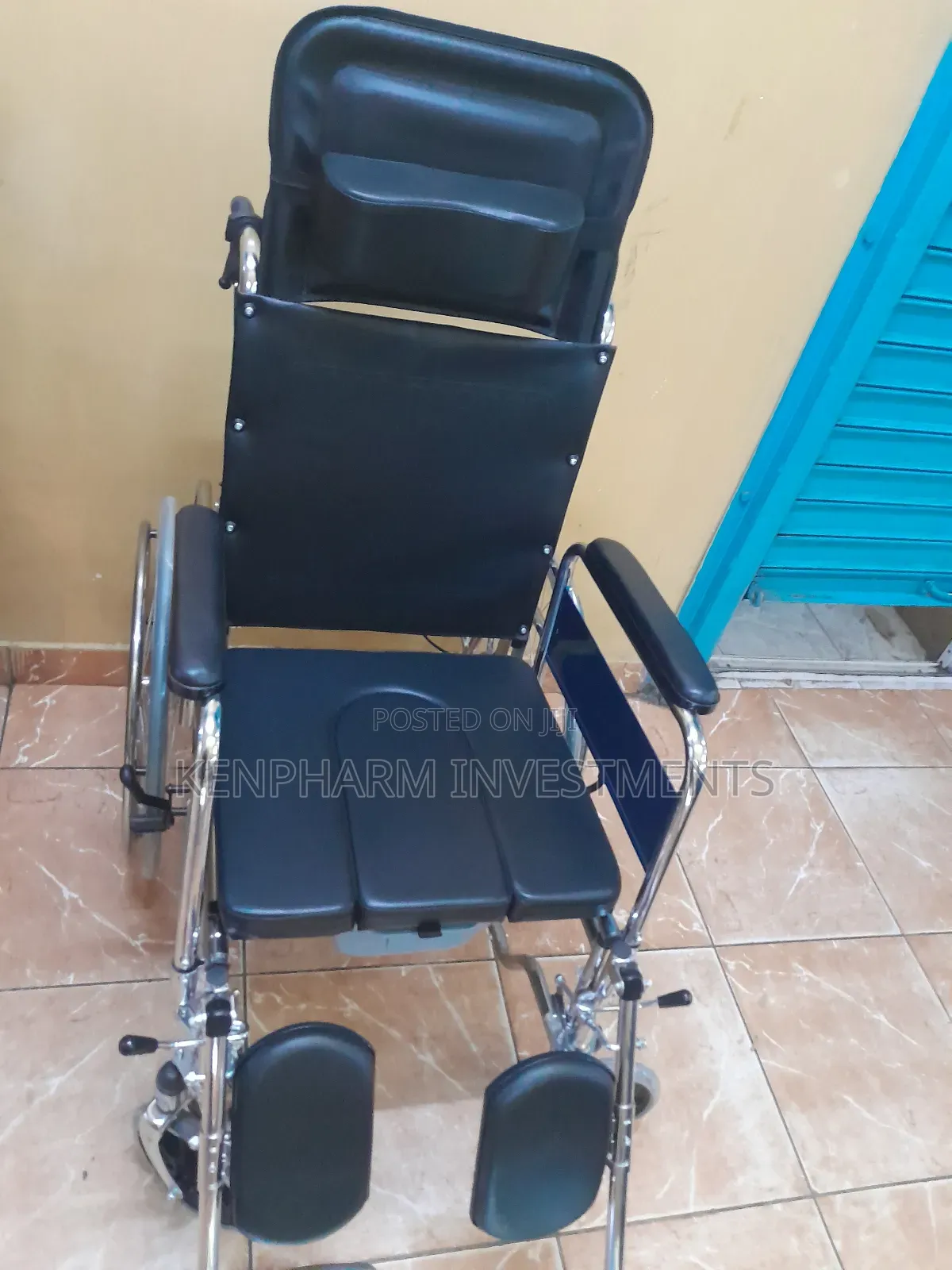 Reclining Commode Wheelchair, Rc002
