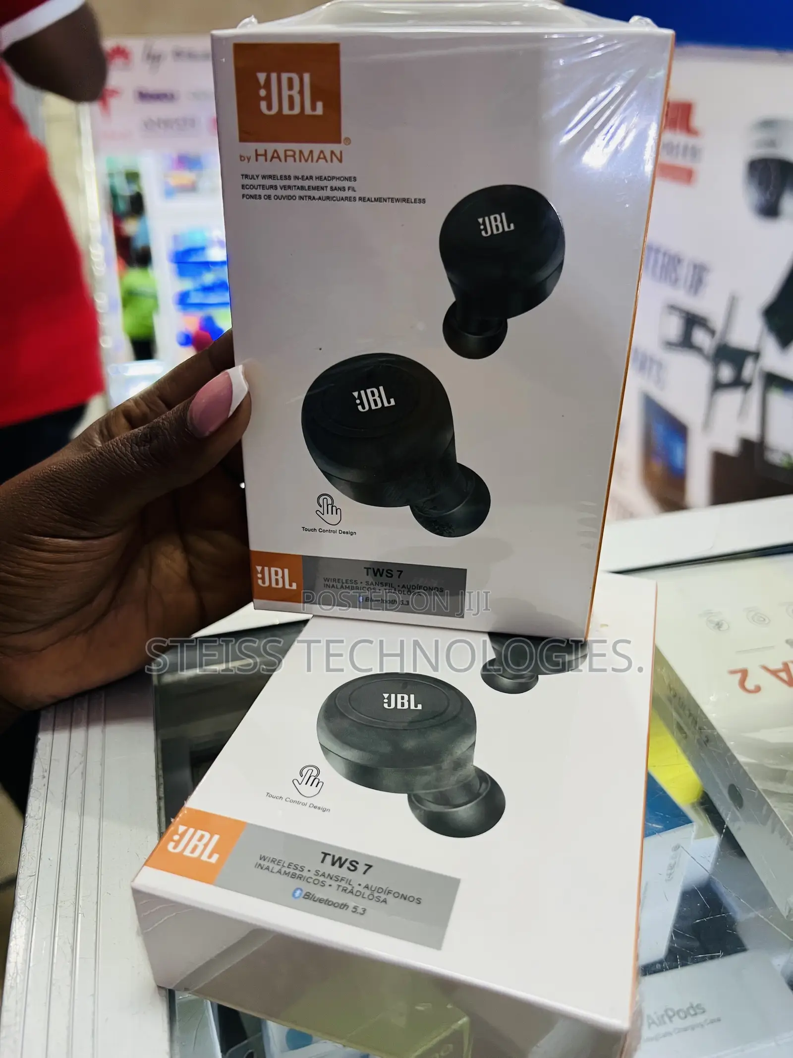 JBL Tws7 Wireless Headphones.