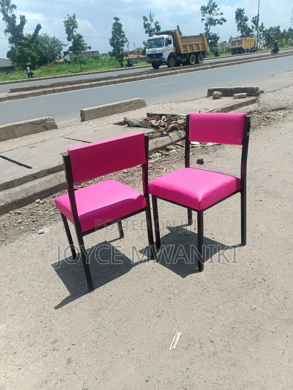 Manicure Hot Pink Caterina Seats 