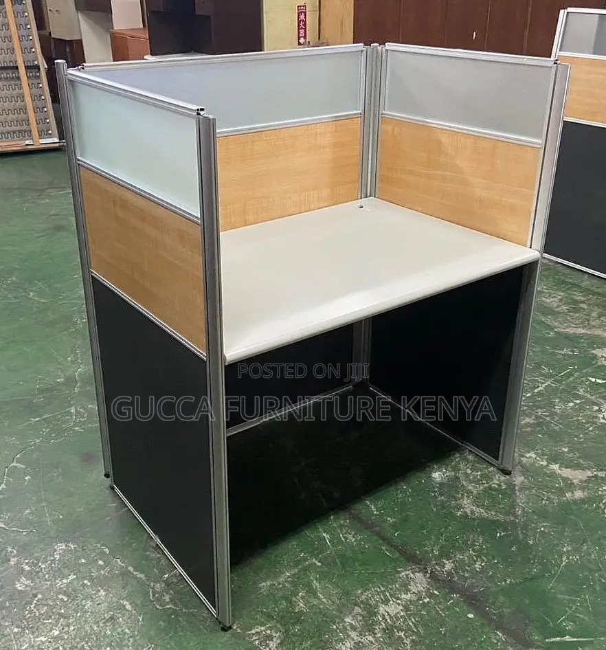 Workstation:1-Way Simple Modular Coporate Workstation