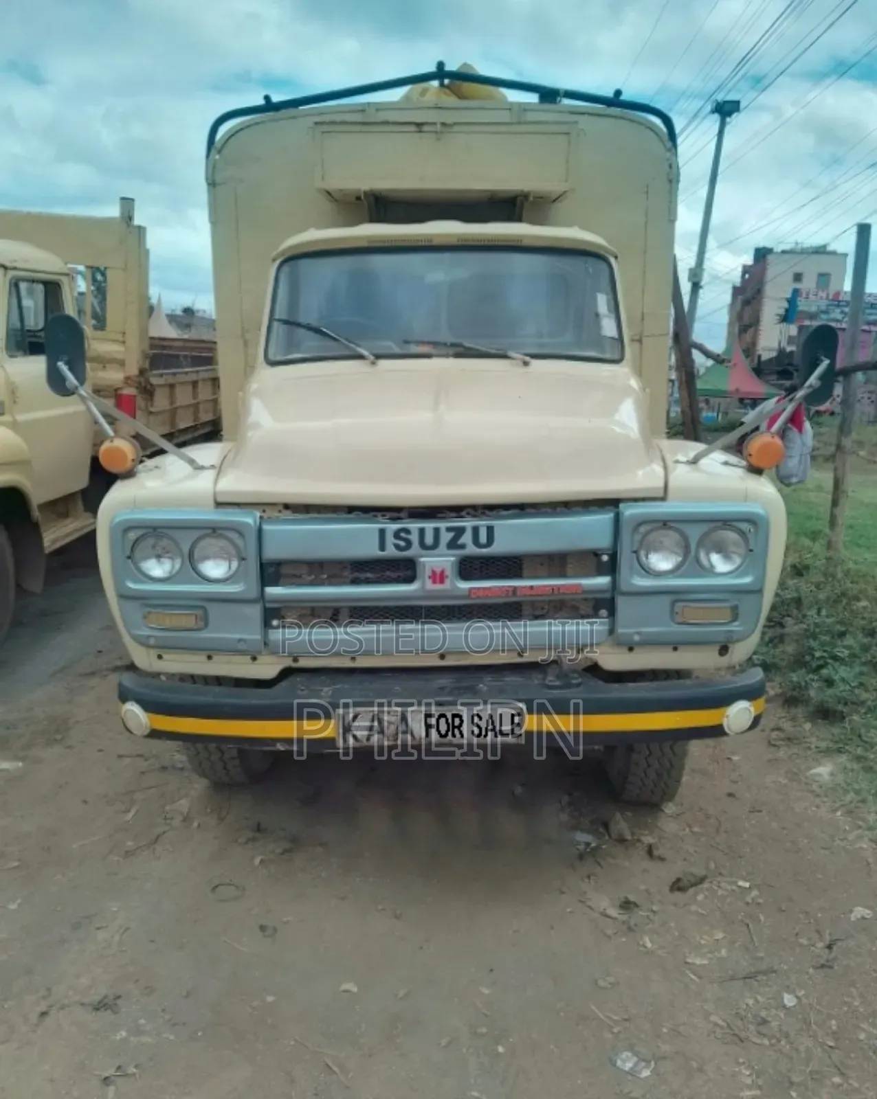 Isuzu HTR 1992 Beige