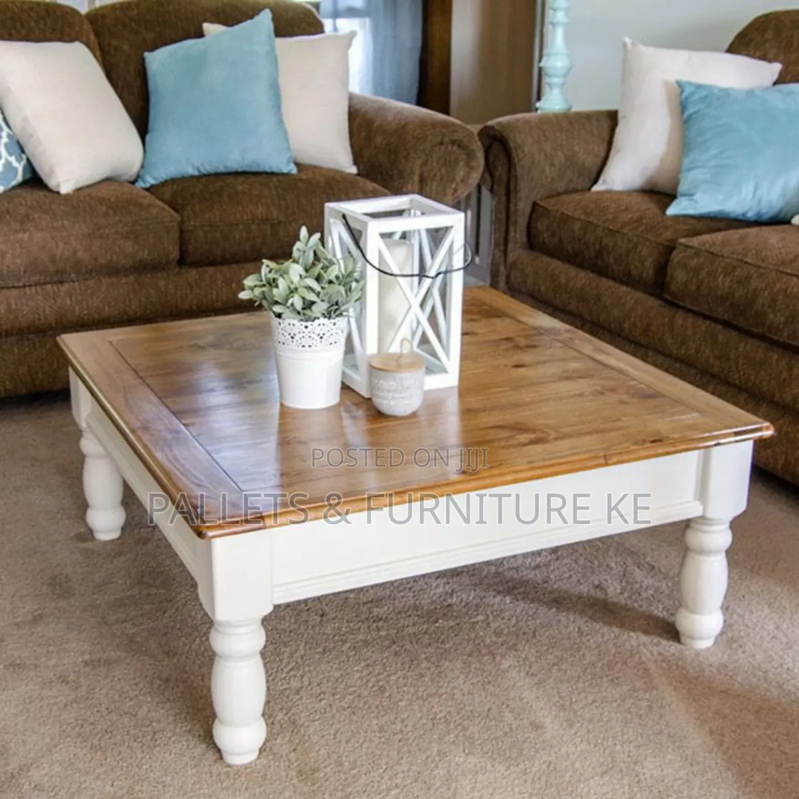 Snow Top Table
/ Coffee Table