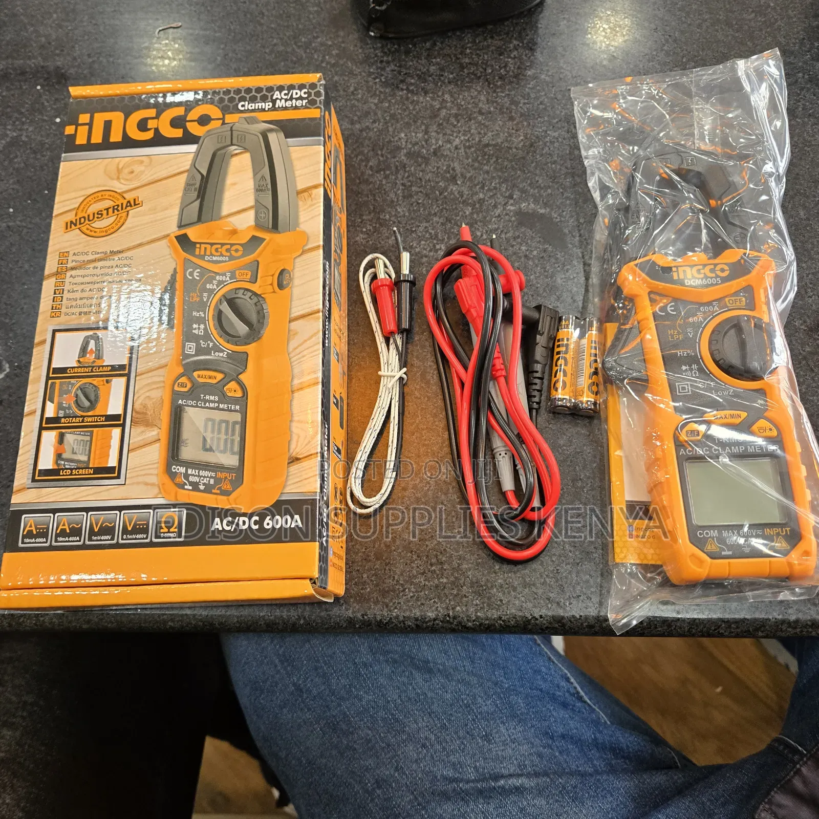 Ingco Digital Clamp Meter Dc/Ac 600amps 600v Dcm6005
