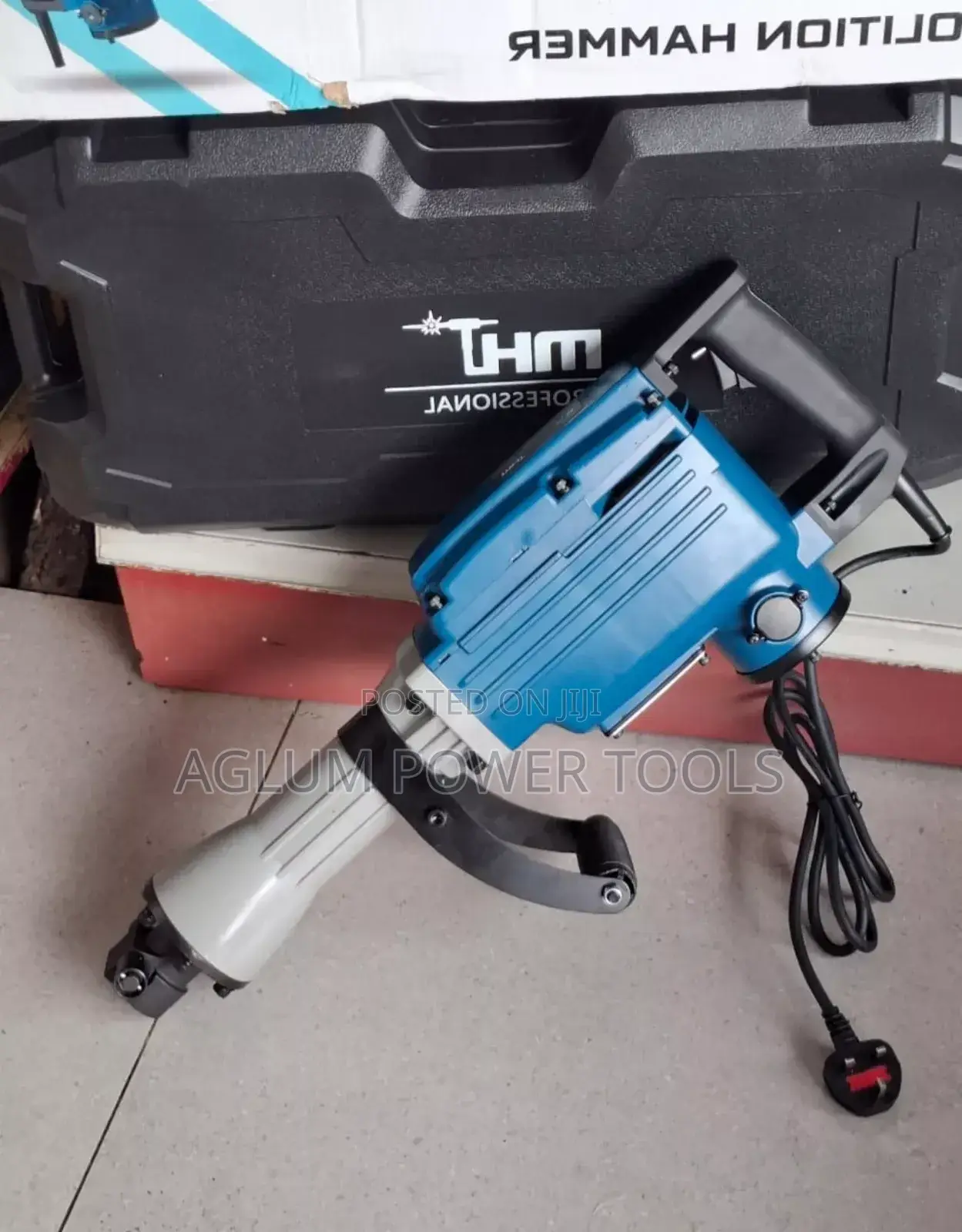 MHT Professional Demolition Hammer 1700w