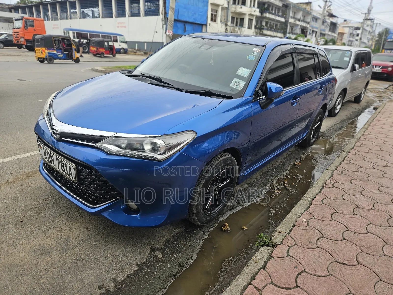 Toyota Corolla Fielder 2017 Blue