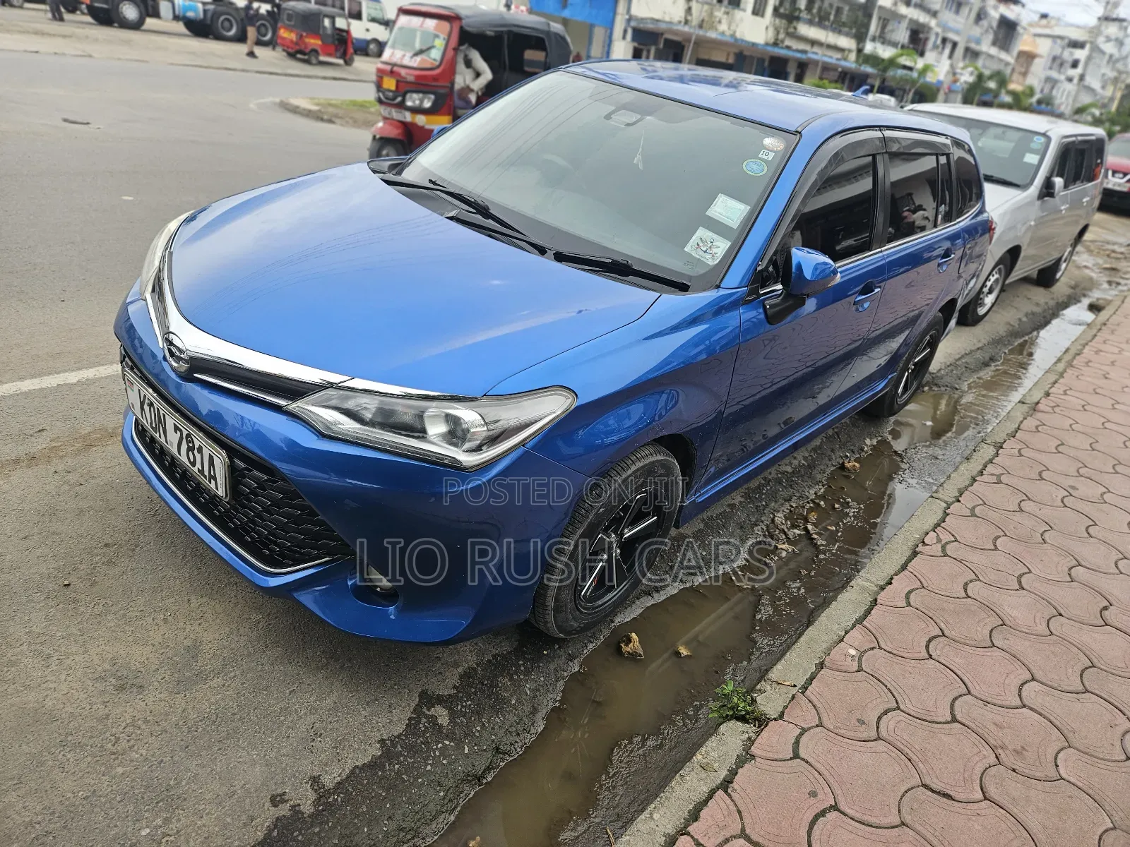 Toyota Corolla Fielder 2017 Blue