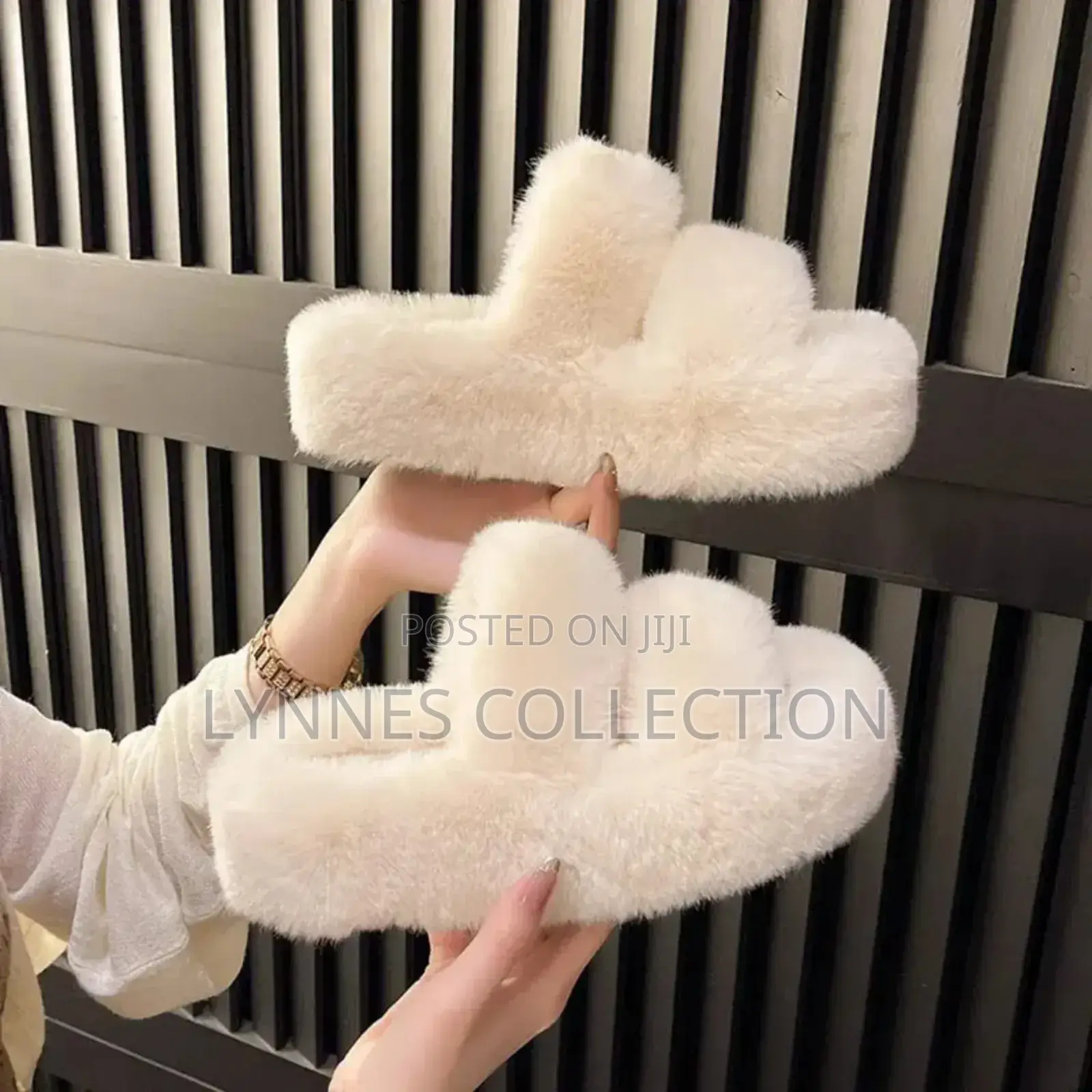 Fluffy Sandals Restocked Fully