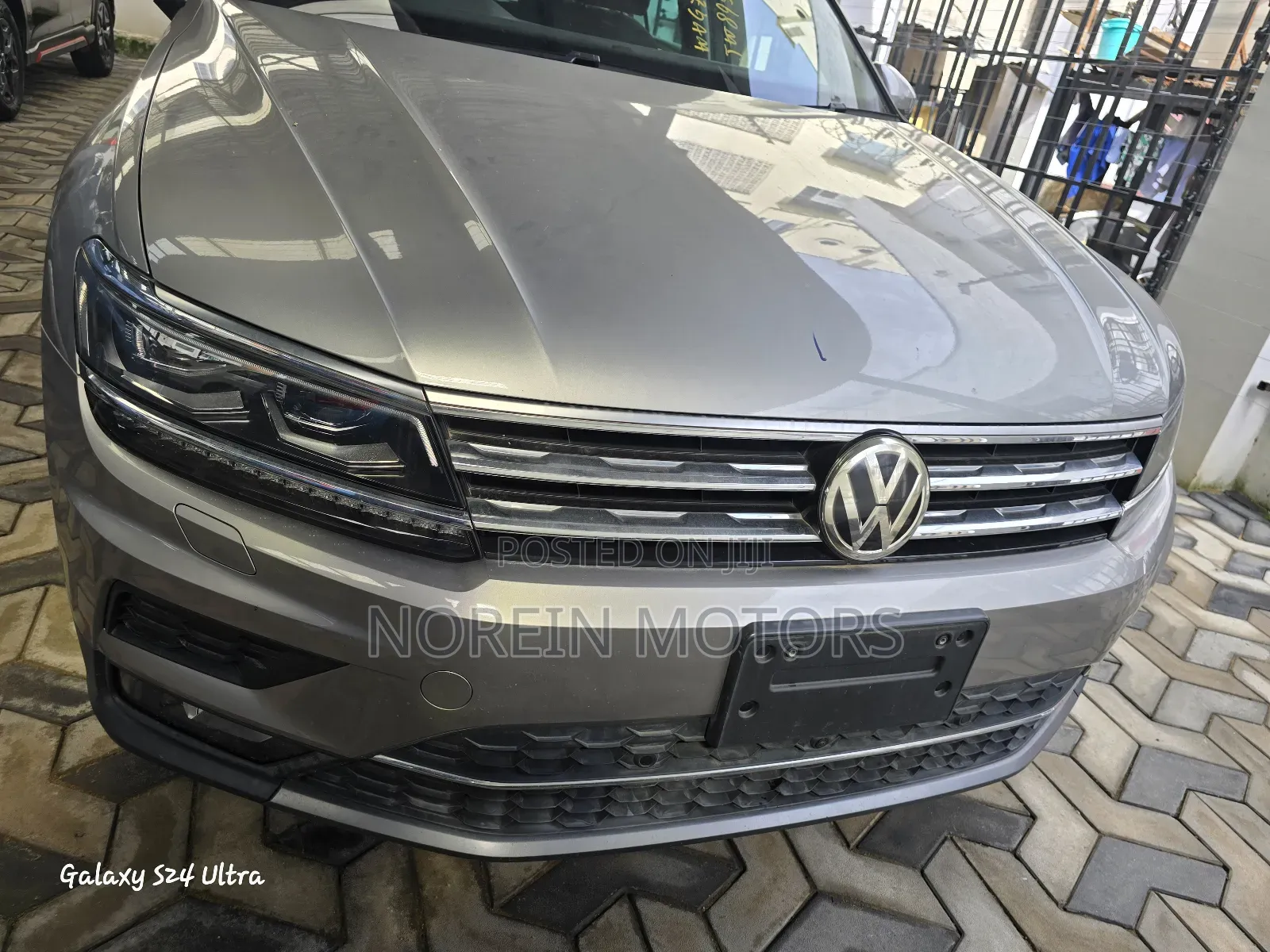 Volkswagen Tiguan 2018 Gray
