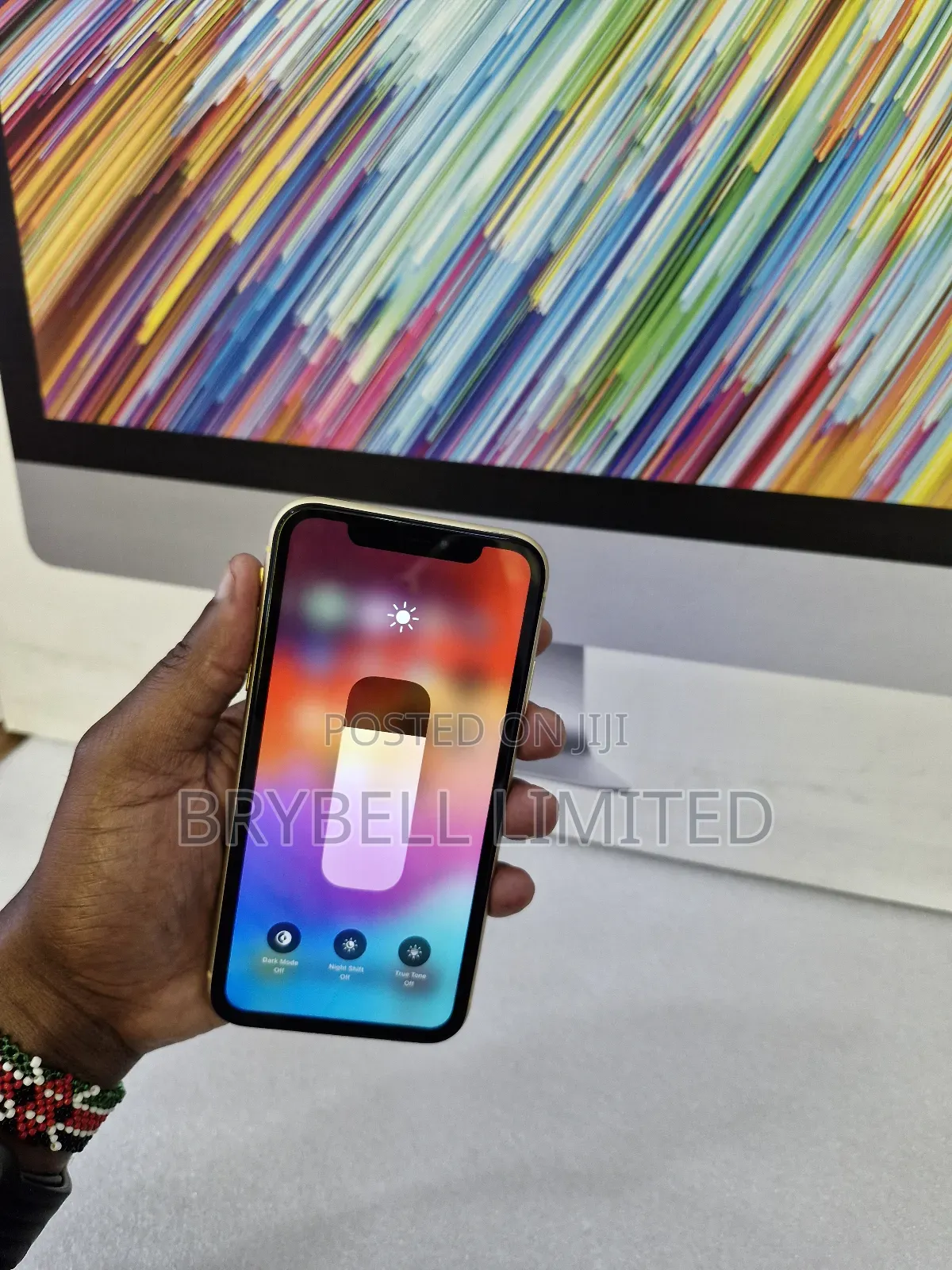 Apple iPhone XR 64 GB Yellow