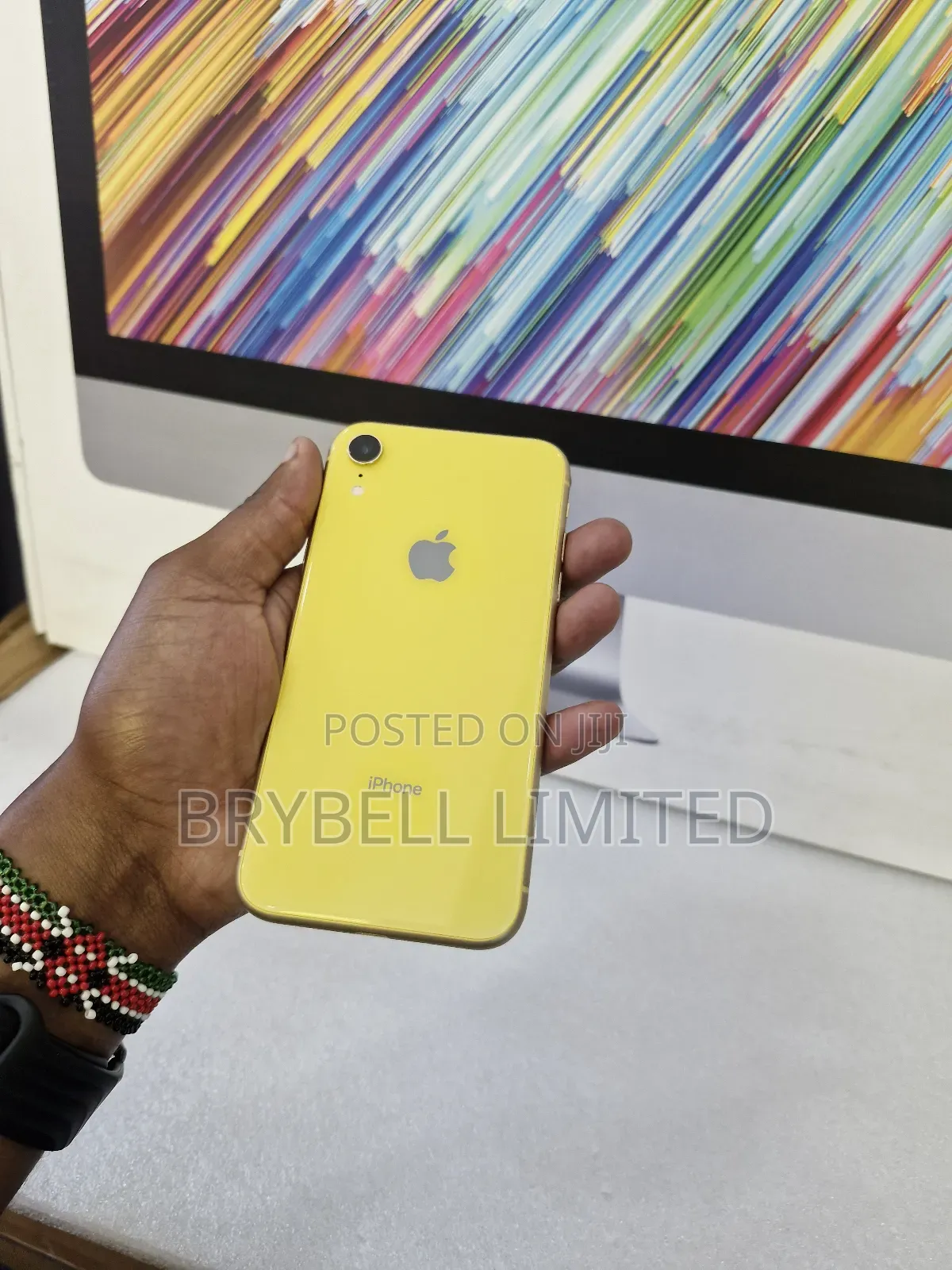 Apple iPhone XR 64 GB Yellow