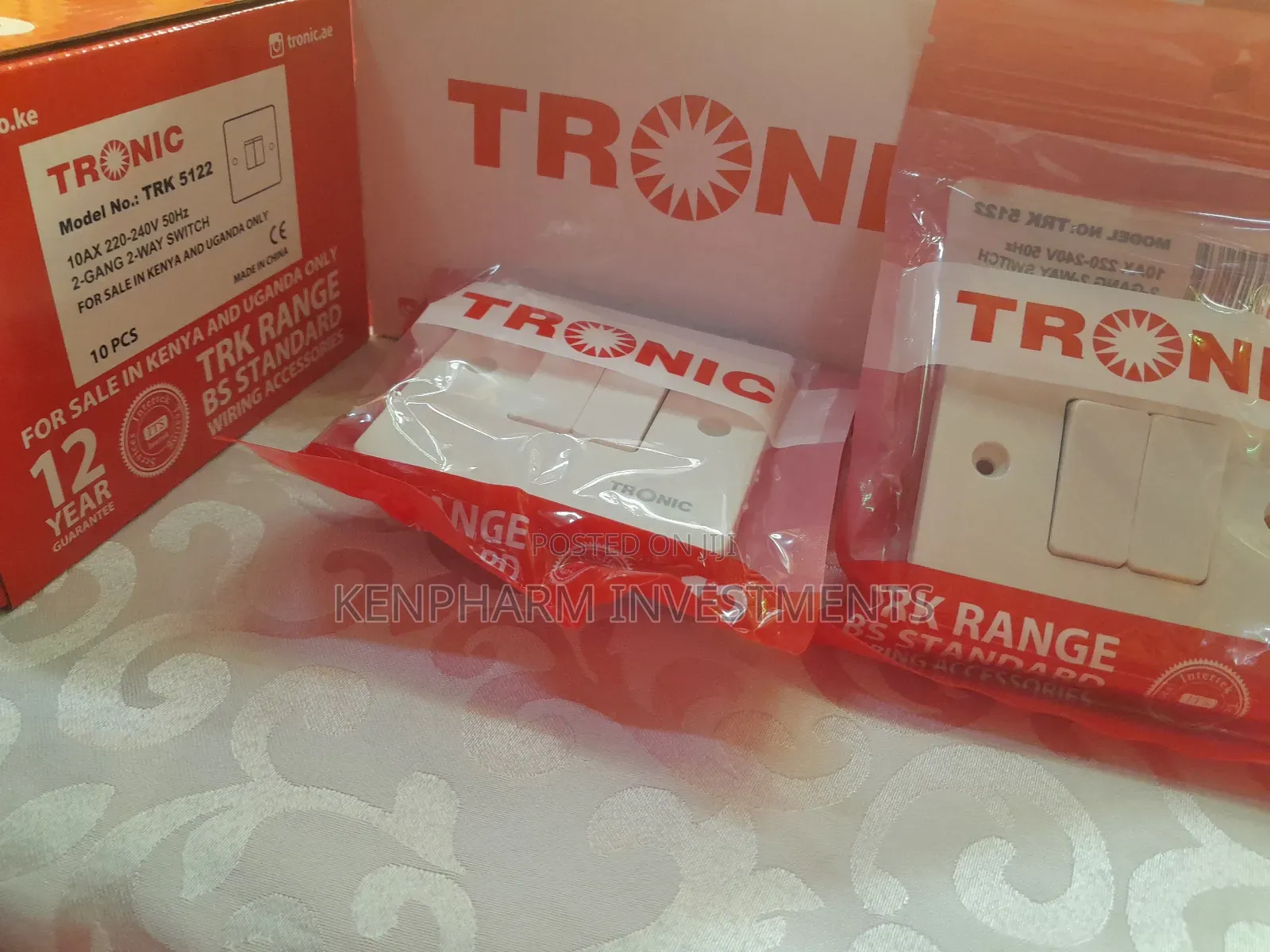Tronic 2 Gang 2 Way Switch; Trs201