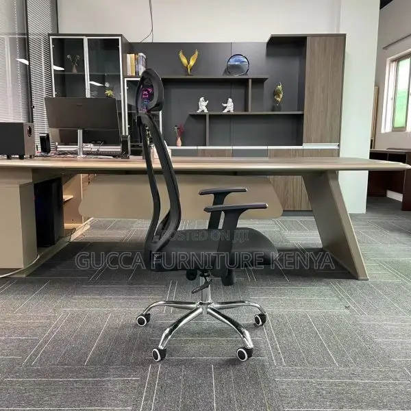 Office Chair:Upholstered Design Ergonomic Lumber Office Seat