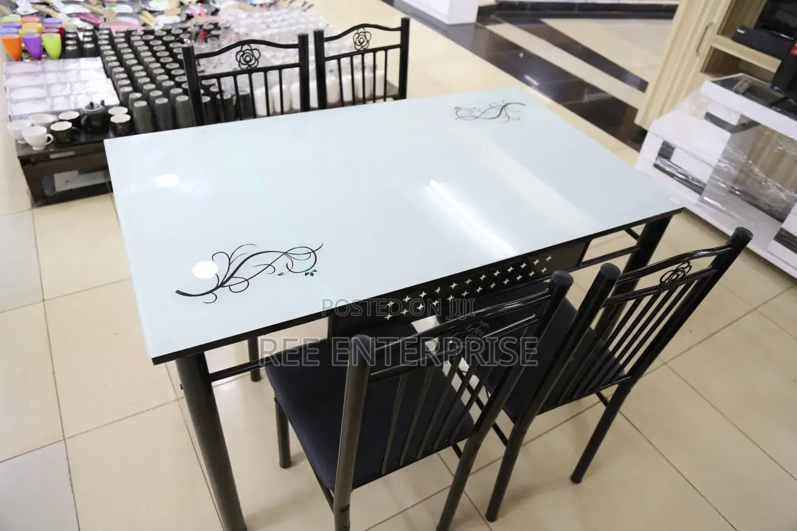 4 Sitter Dinning Table Executive White